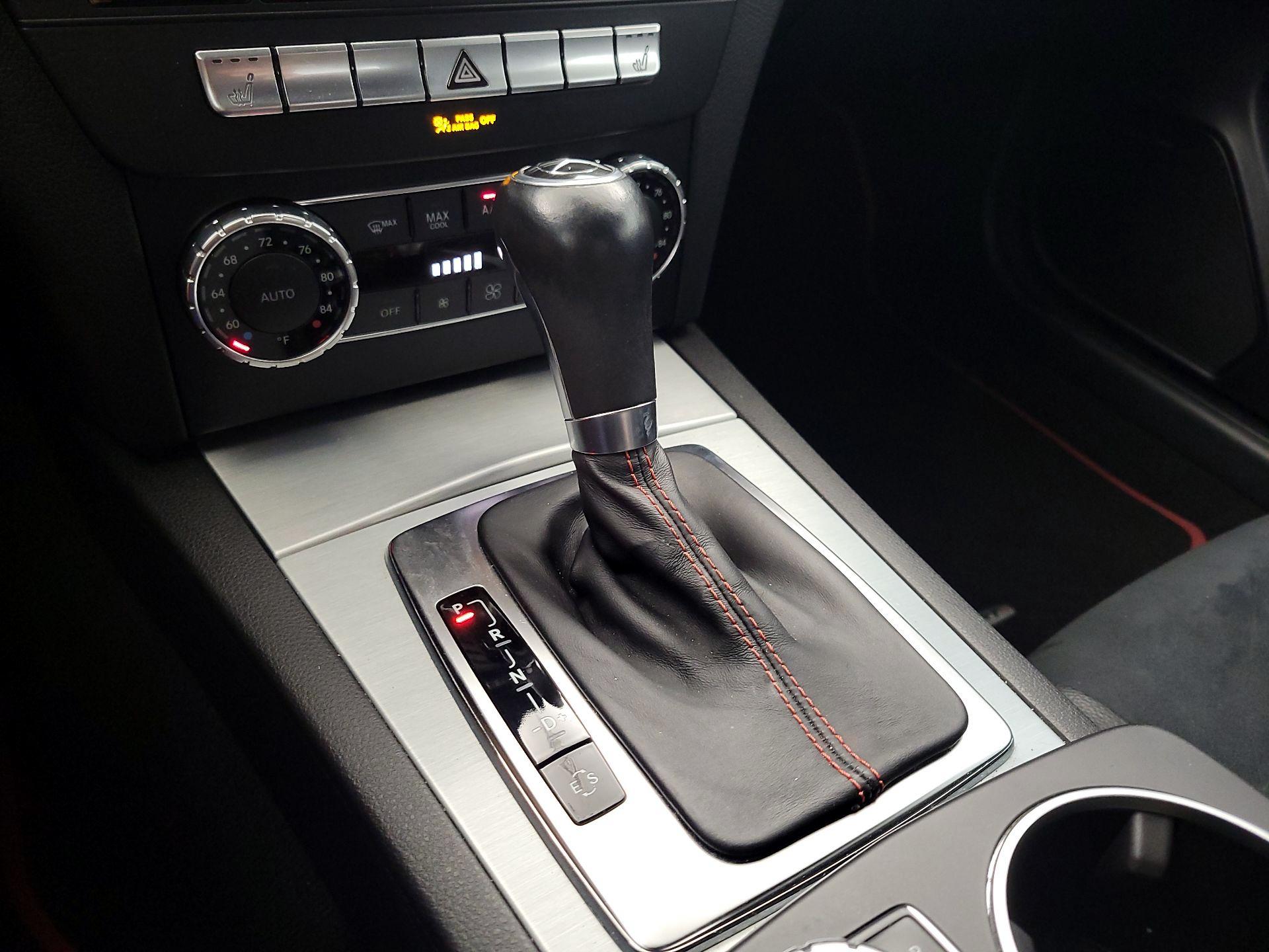 Thumbnail: 2015 Mercedes-Benz C-Class - 17