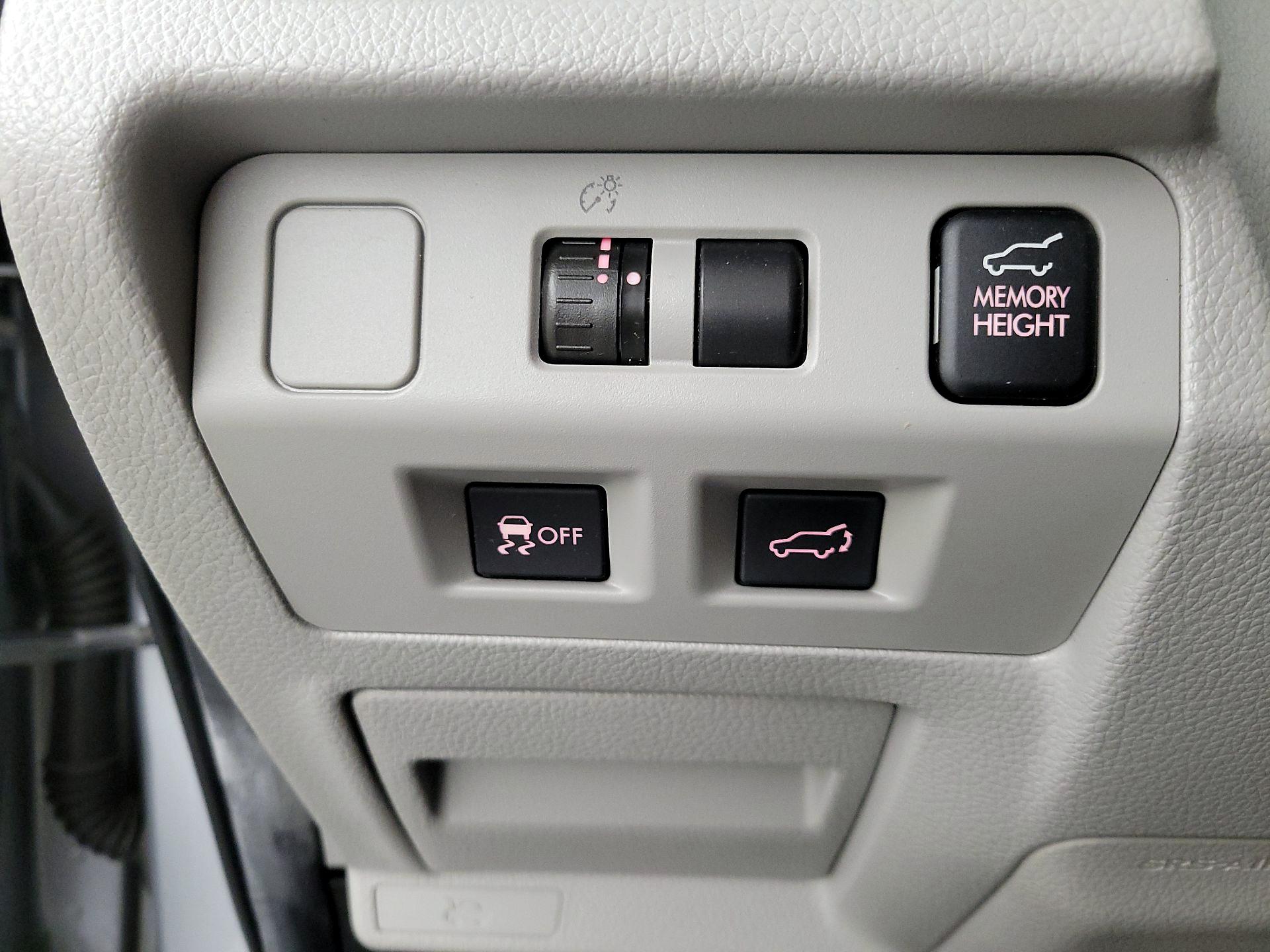 Thumbnail: 2014 Subaru Forester - 13