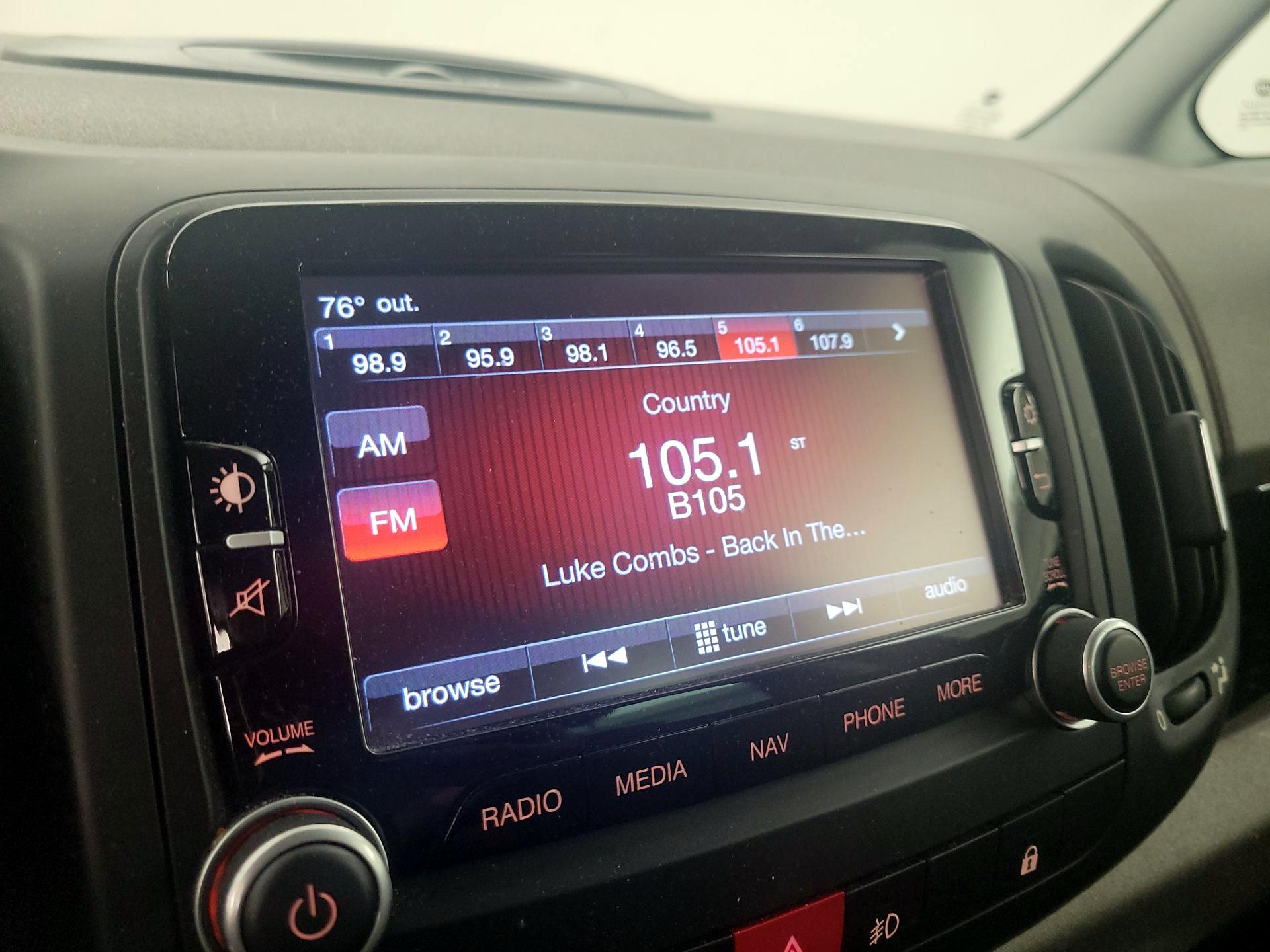 Thumbnail: 2014 Fiat 500L - 15