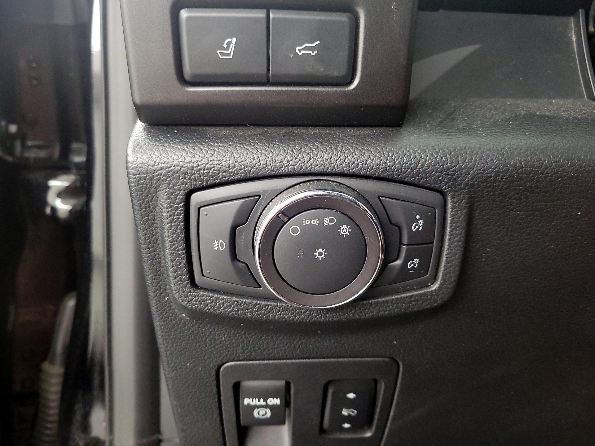Thumbnail: 2019 Ford Expedition - 13