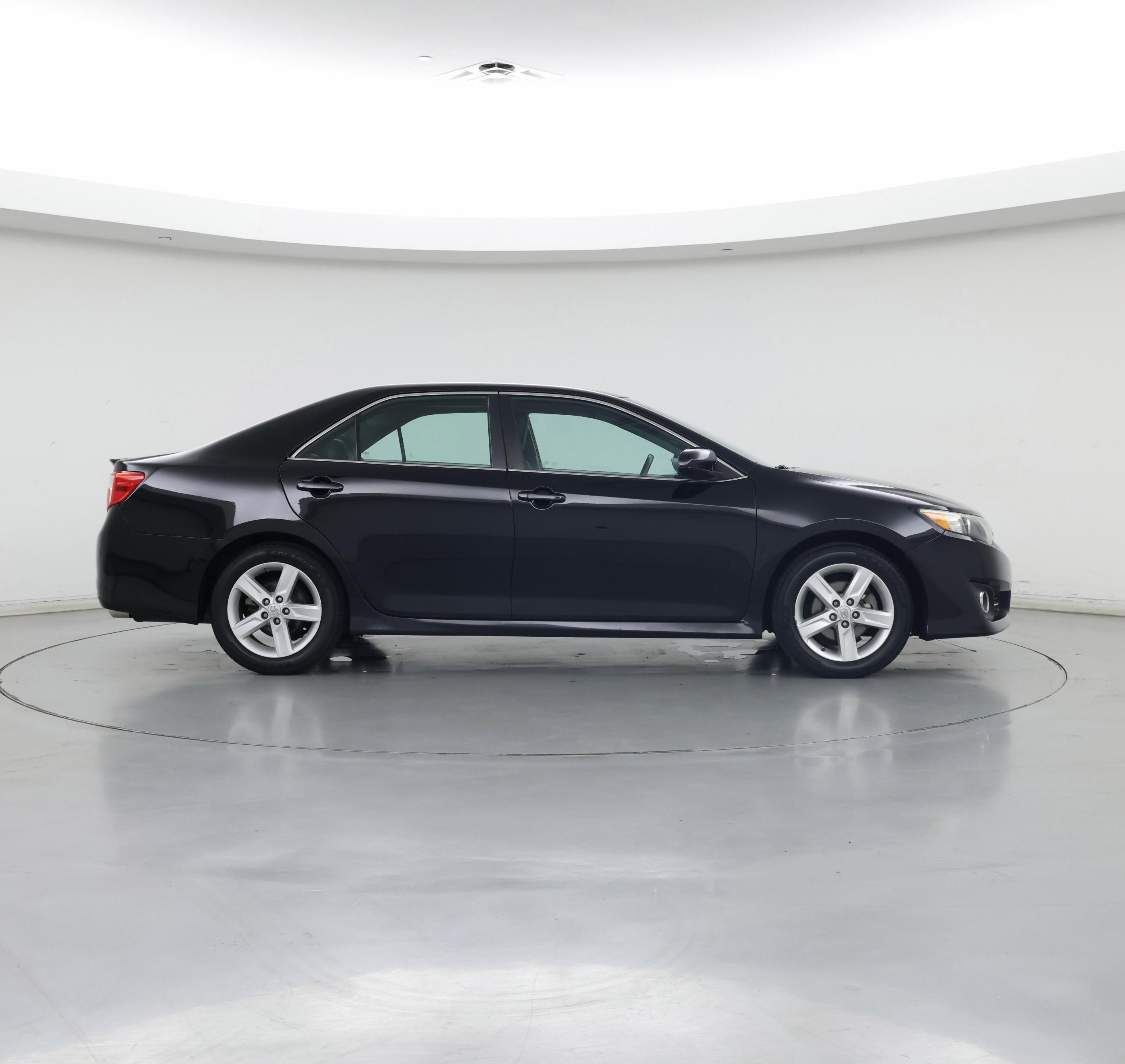 Thumbnail: 2013 Toyota Camry - 7