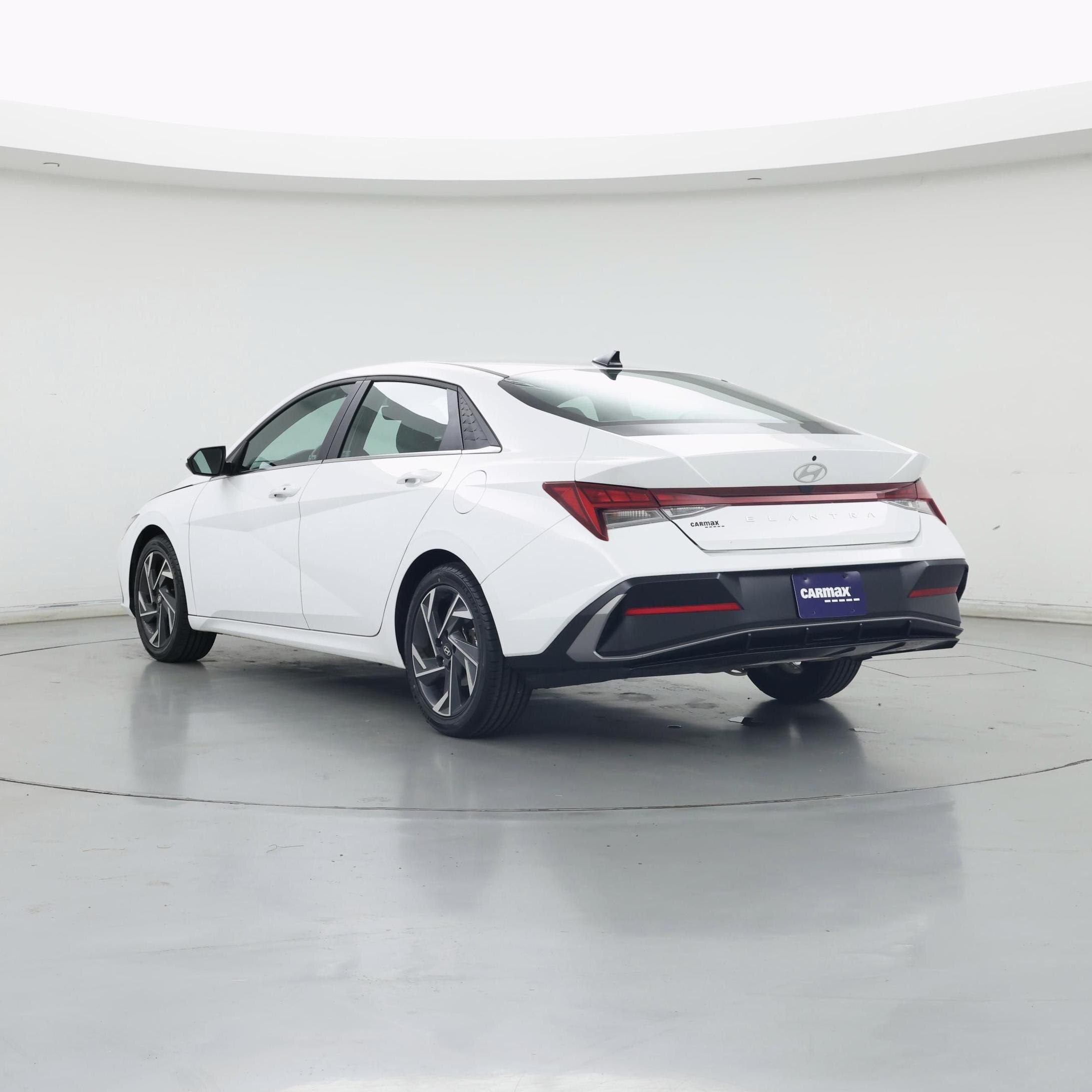 Thumbnail: 2024 Hyundai Elantra - 2