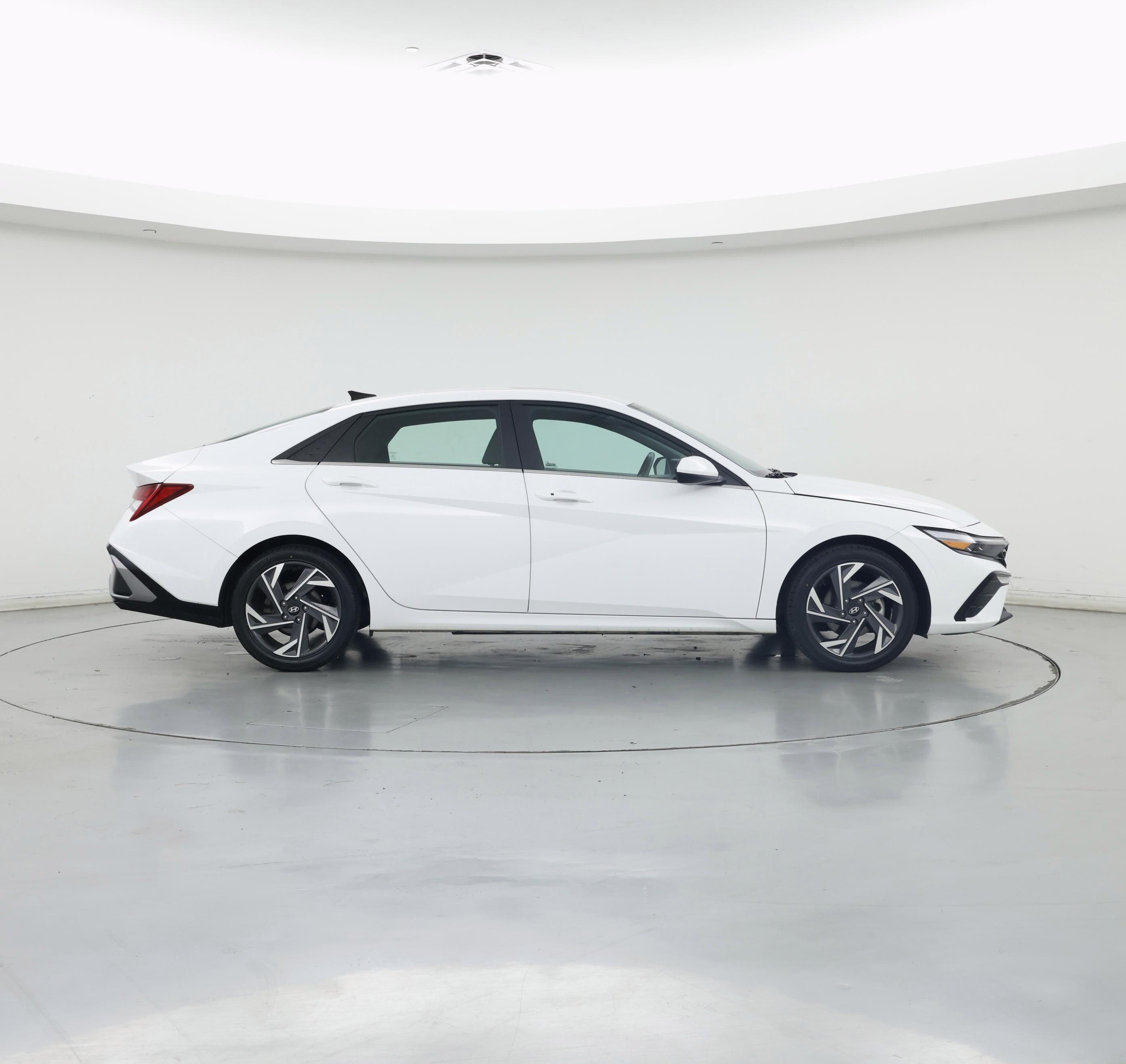 Thumbnail: 2024 Hyundai Elantra - 7