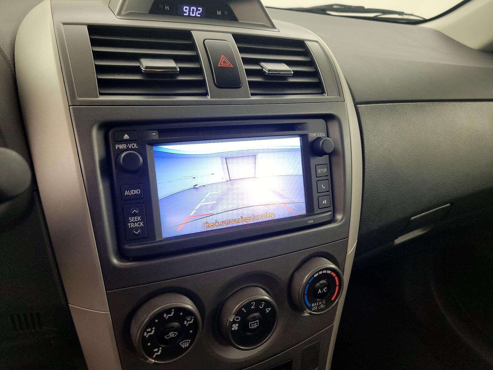 Thumbnail: 2013 Toyota Corolla - 14
