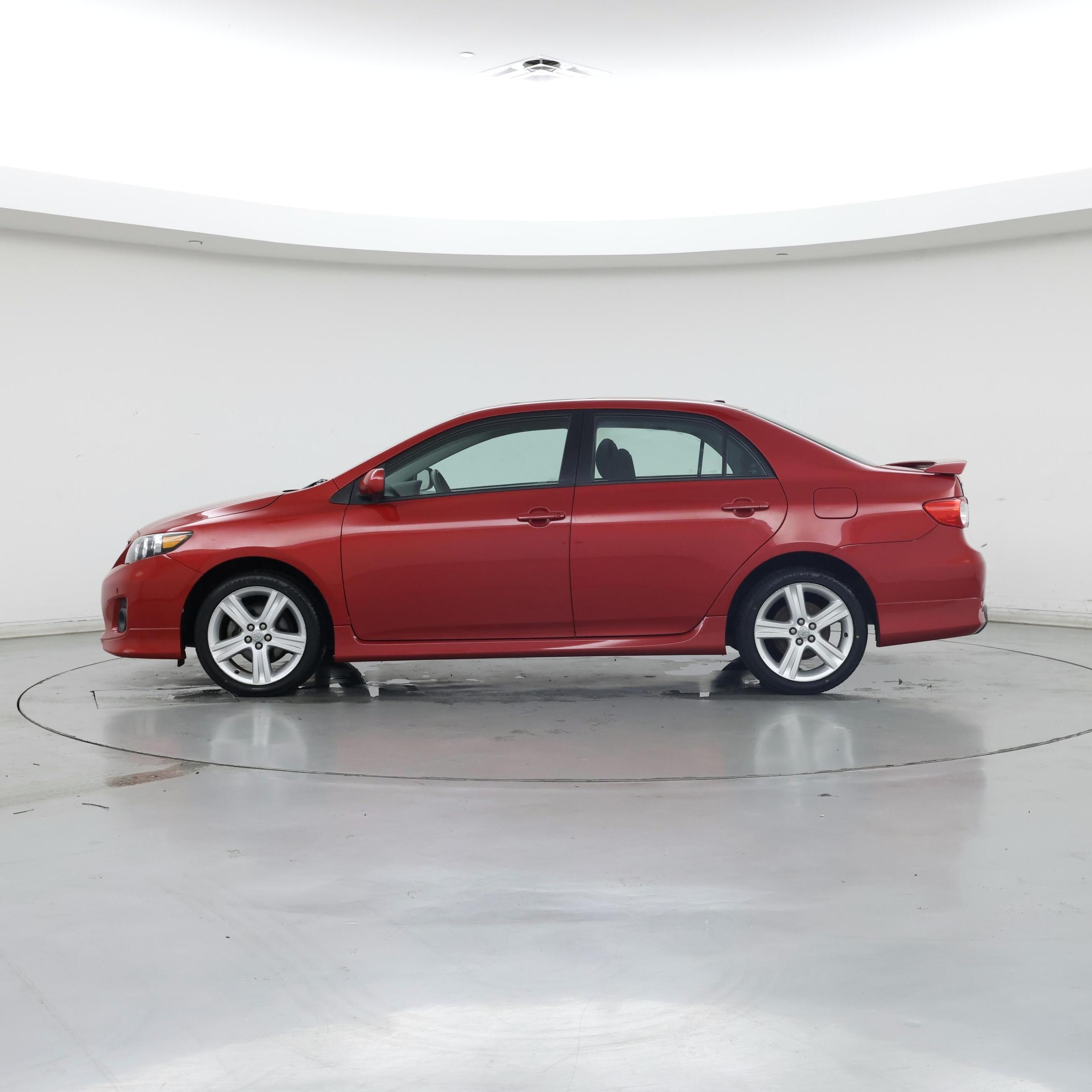 Thumbnail: 2013 Toyota Corolla - 3