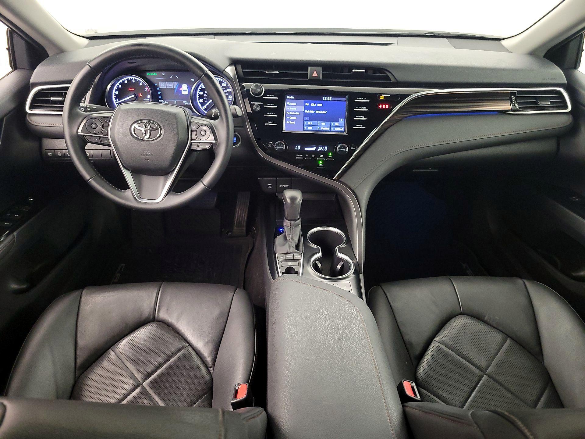 Thumbnail: 2018 Toyota Camry - 9