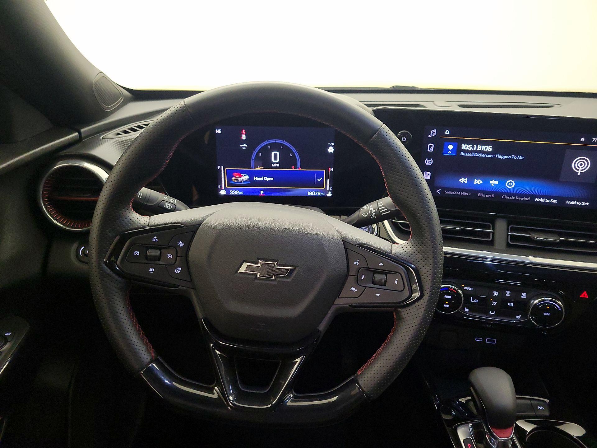 Thumbnail: 2024 Chevrolet Trax - 10