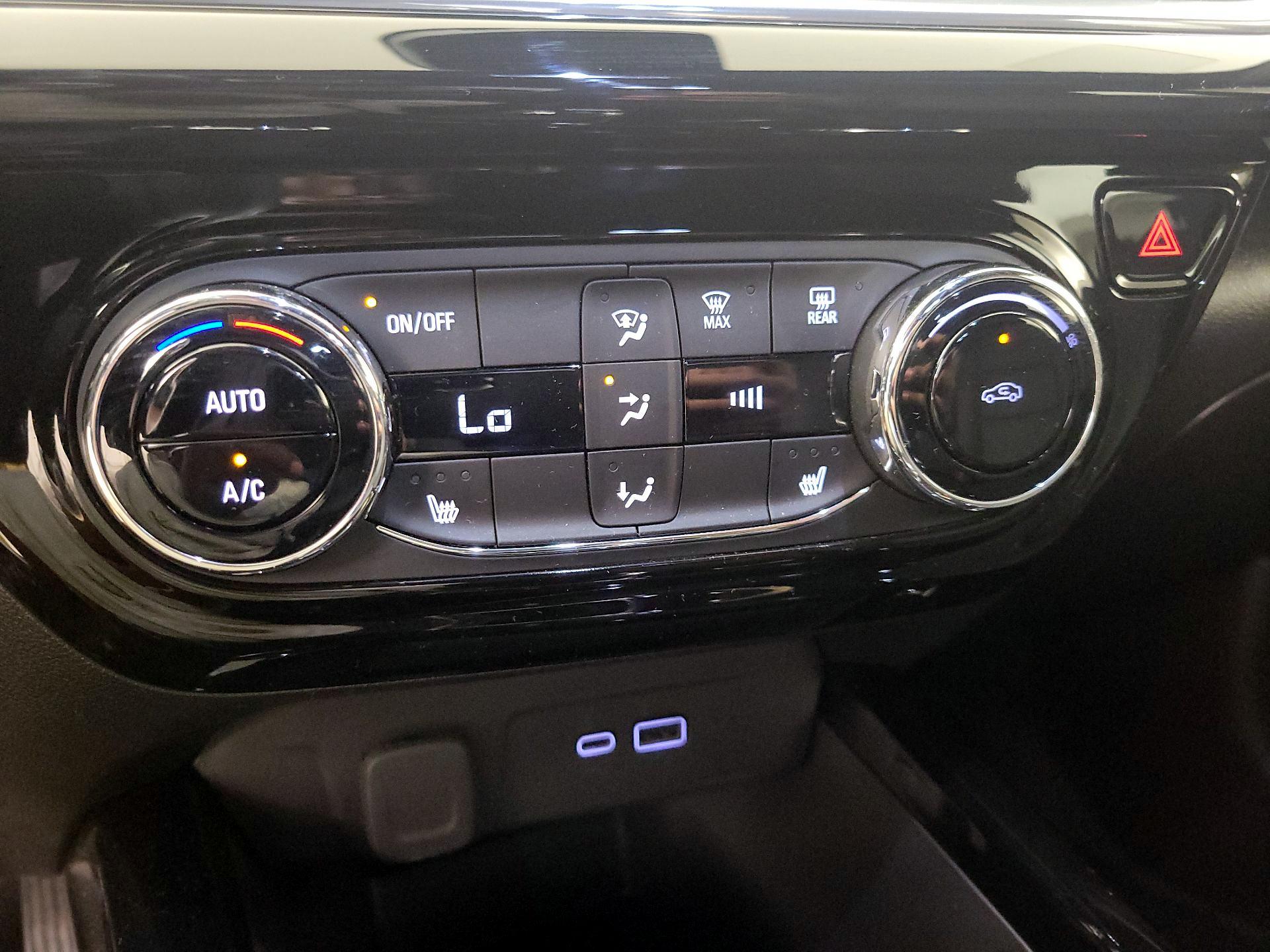 Thumbnail: 2024 Chevrolet Trax - 16
