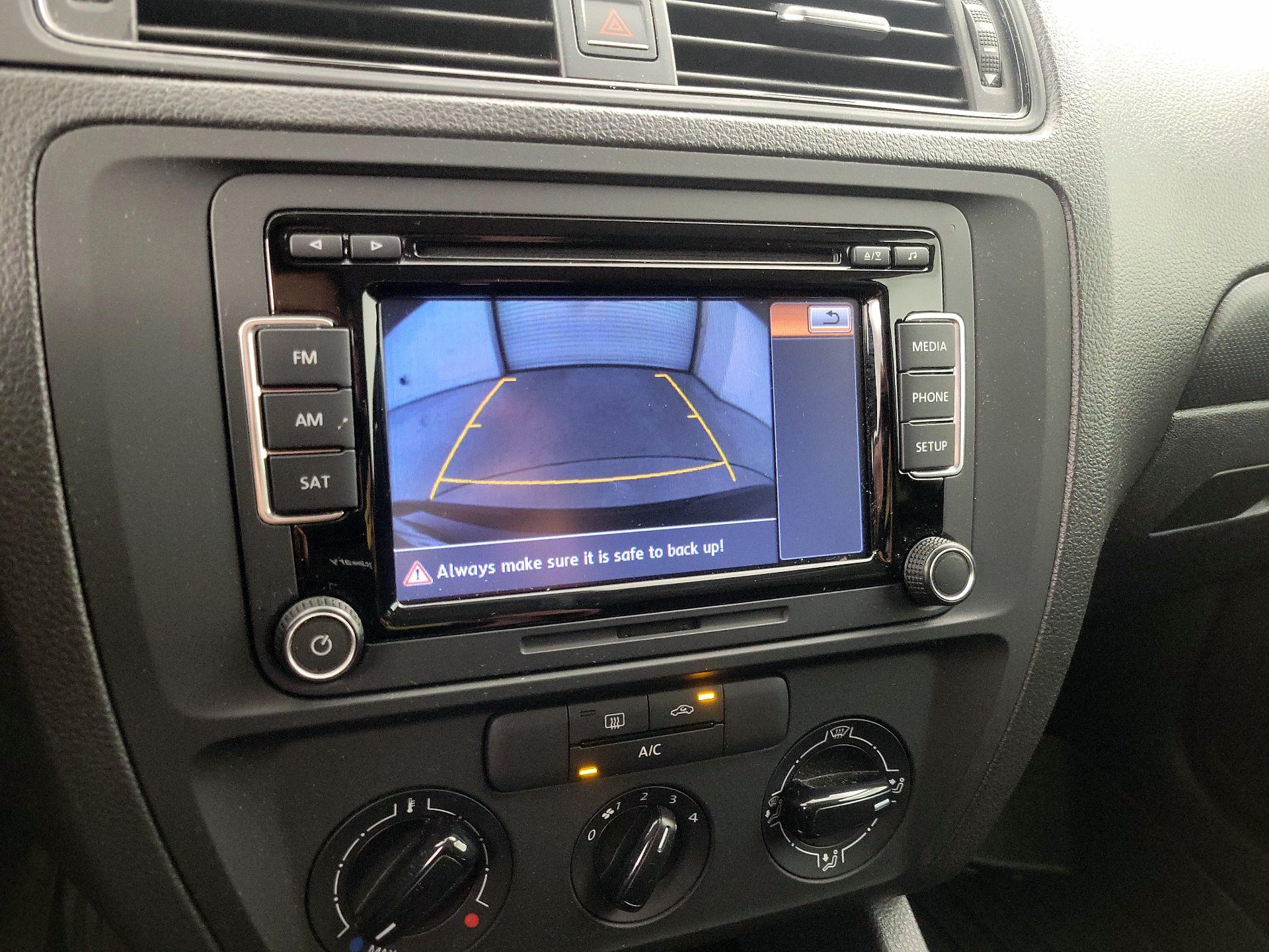 Thumbnail: 2015 Volkswagen Jetta - 14