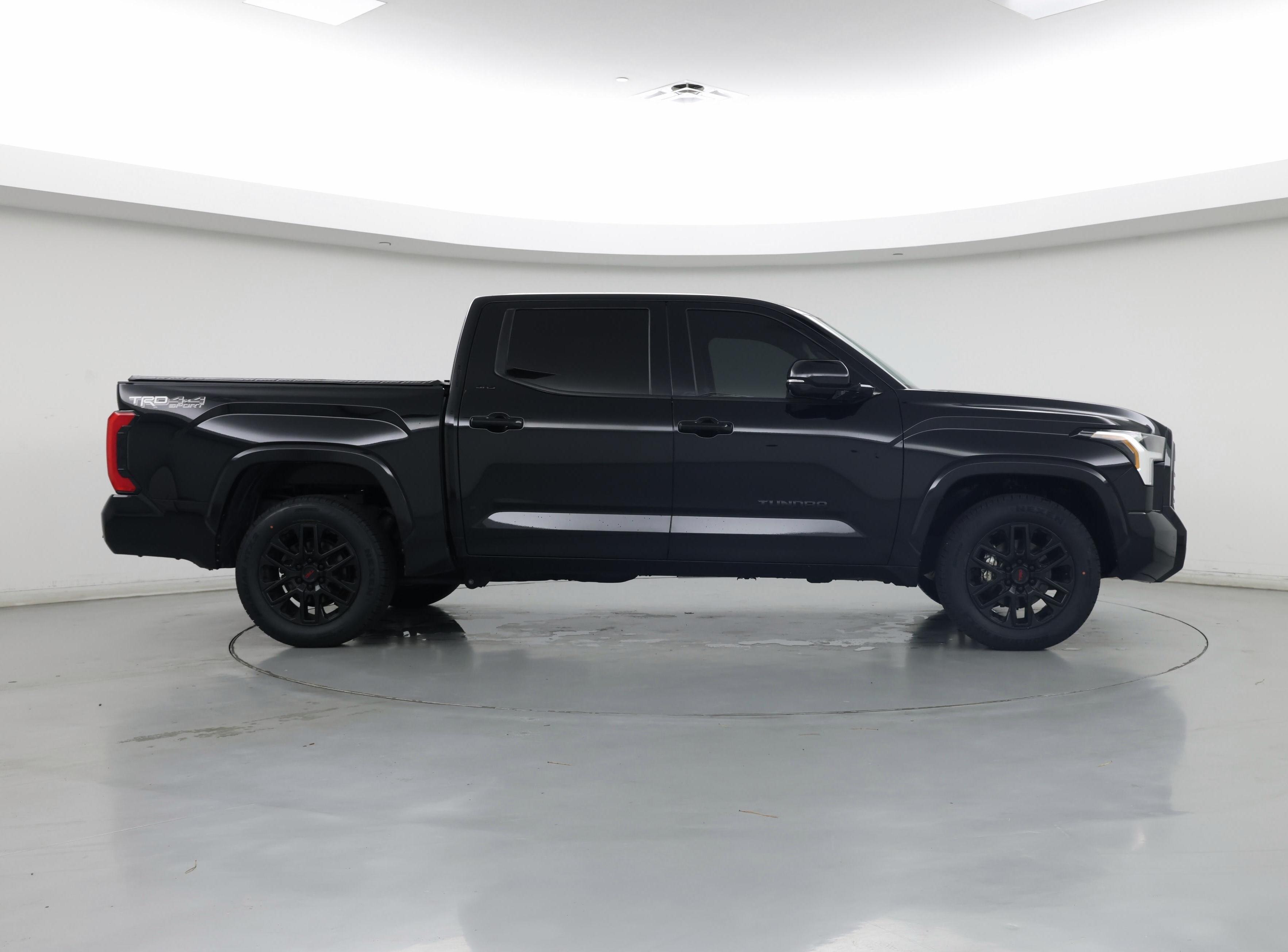 Thumbnail: 2022 Toyota Tundra - 7