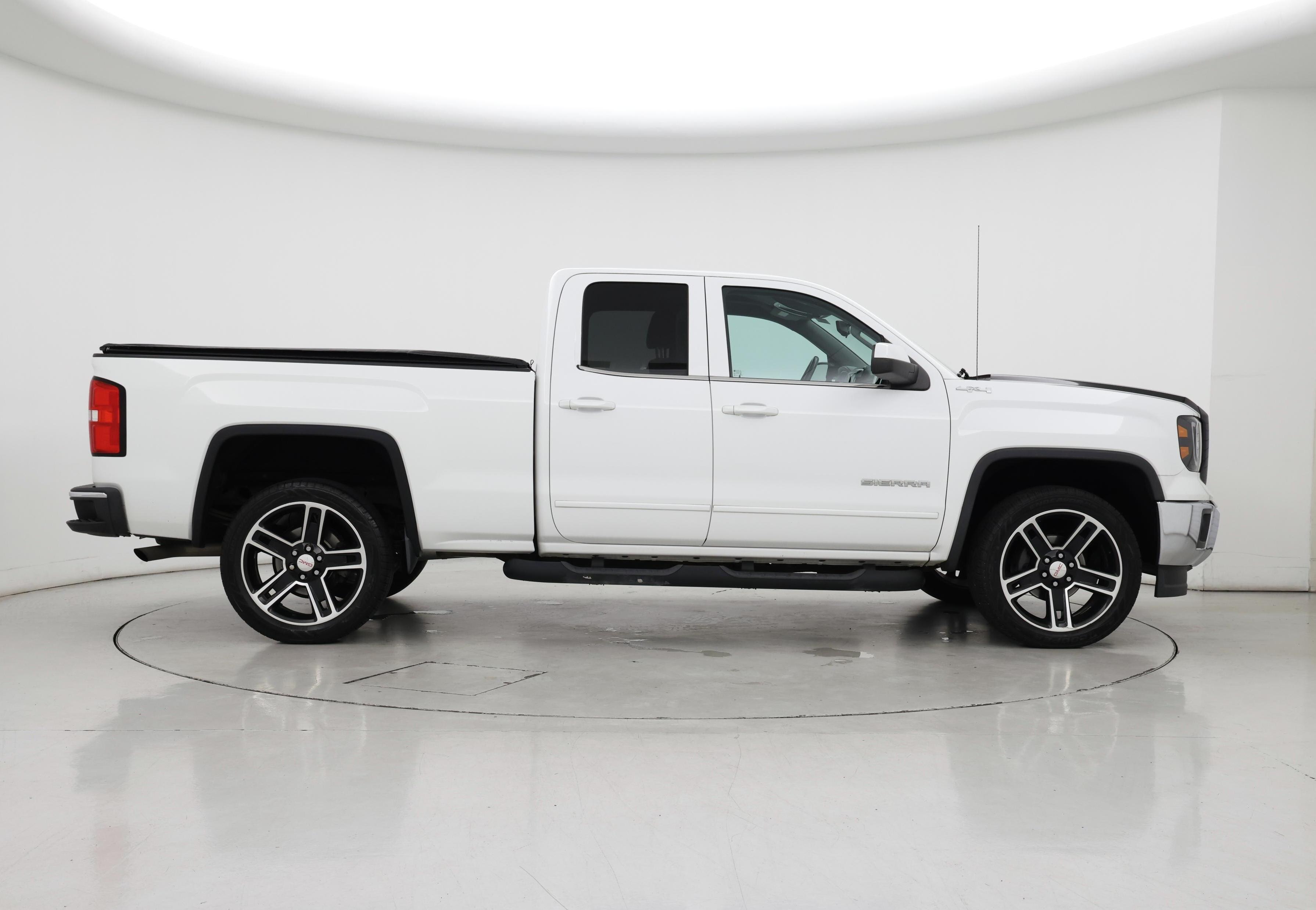 Thumbnail: 2015 GMC Sierra 1500 - 7