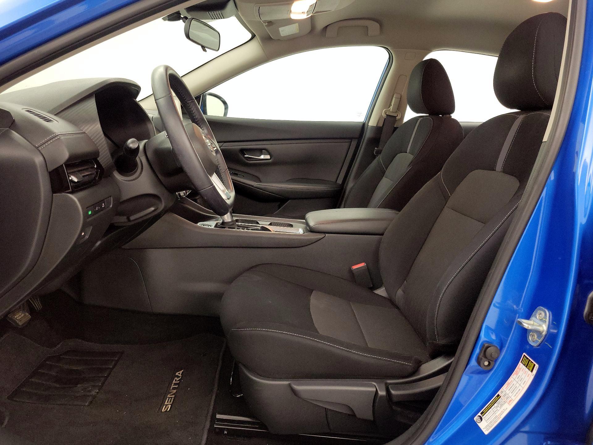 Thumbnail: 2020 Nissan Sentra - 11
