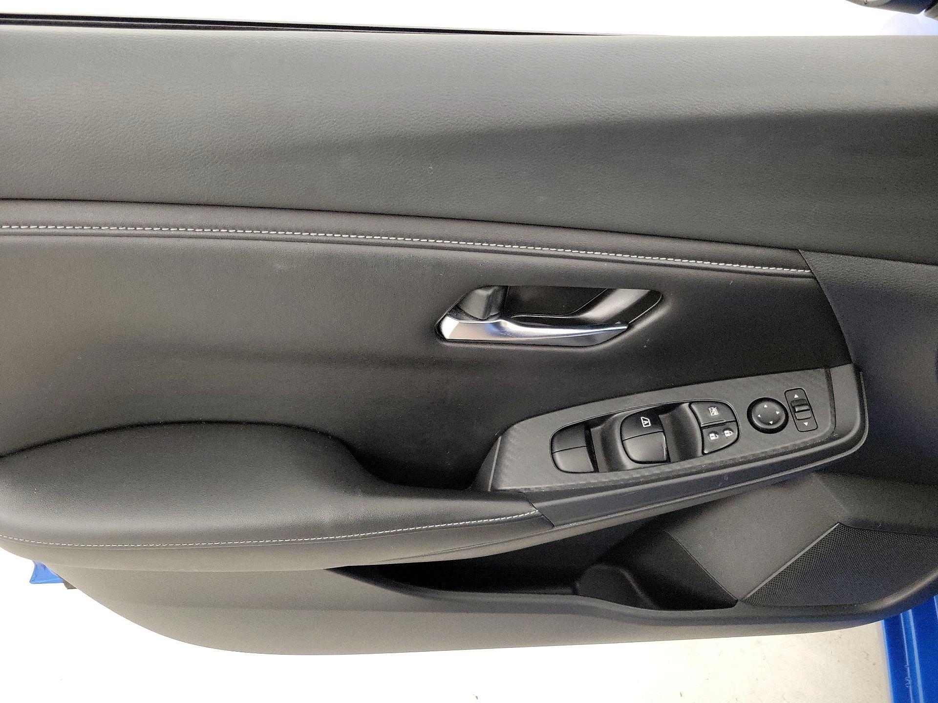 Thumbnail: 2020 Nissan Sentra - 12
