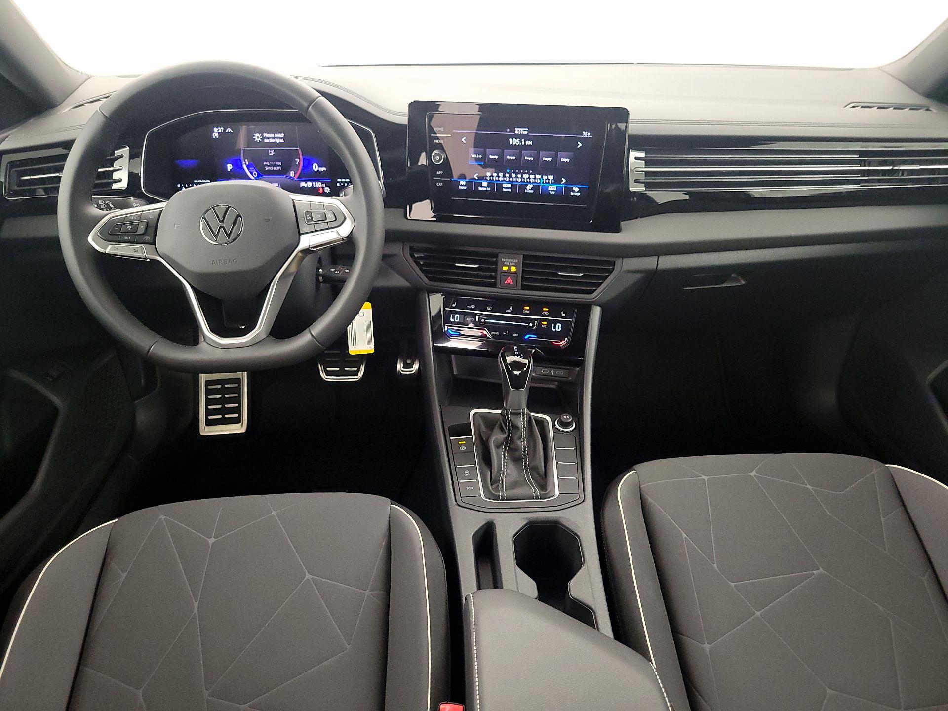 Thumbnail: 2025 Volkswagen Jetta - 9