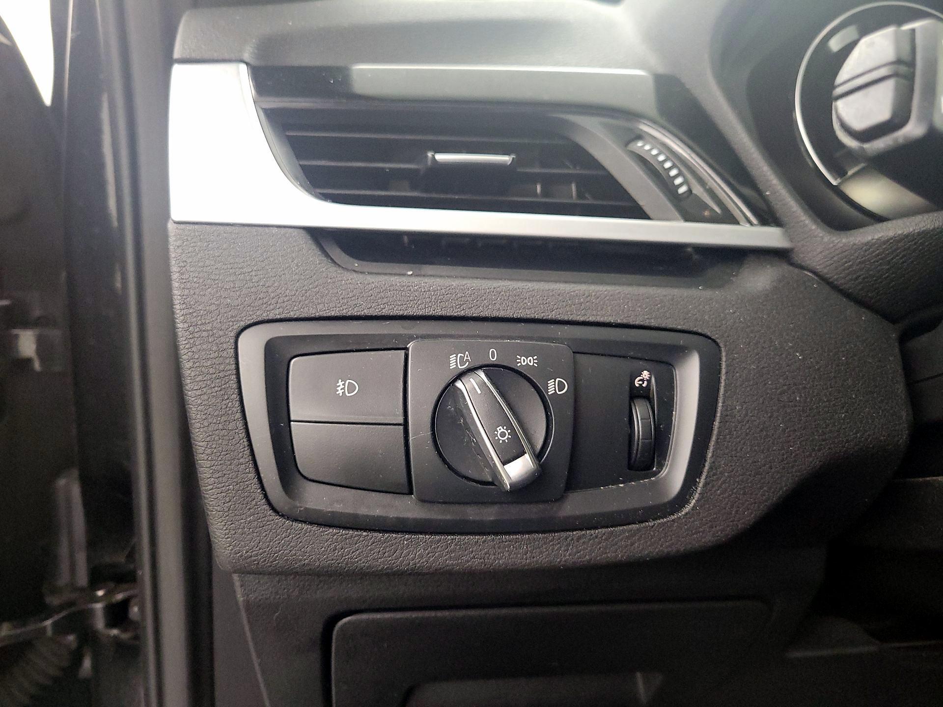 Thumbnail: 2019 BMW X1 - 13