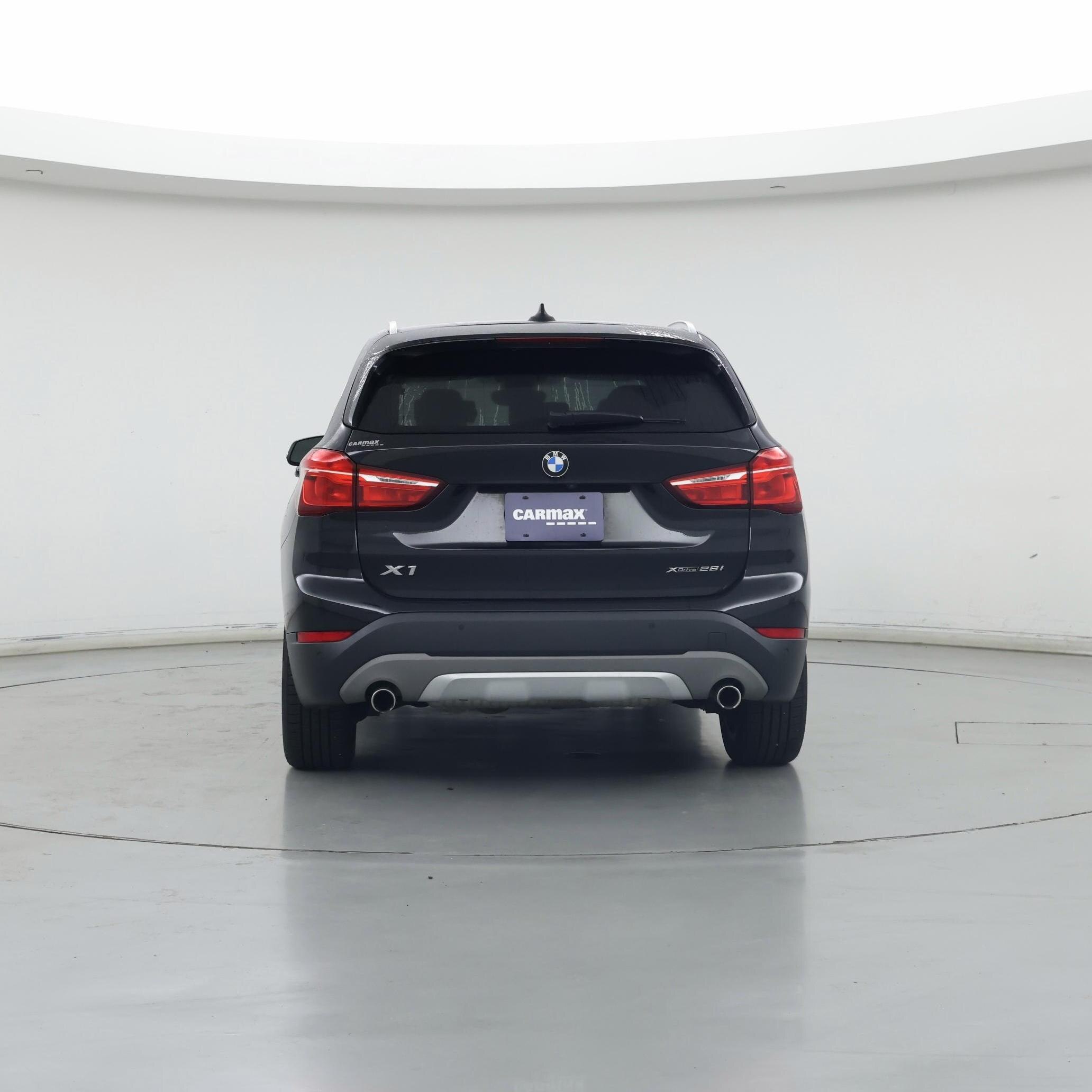 Thumbnail: 2019 BMW X1 - 6