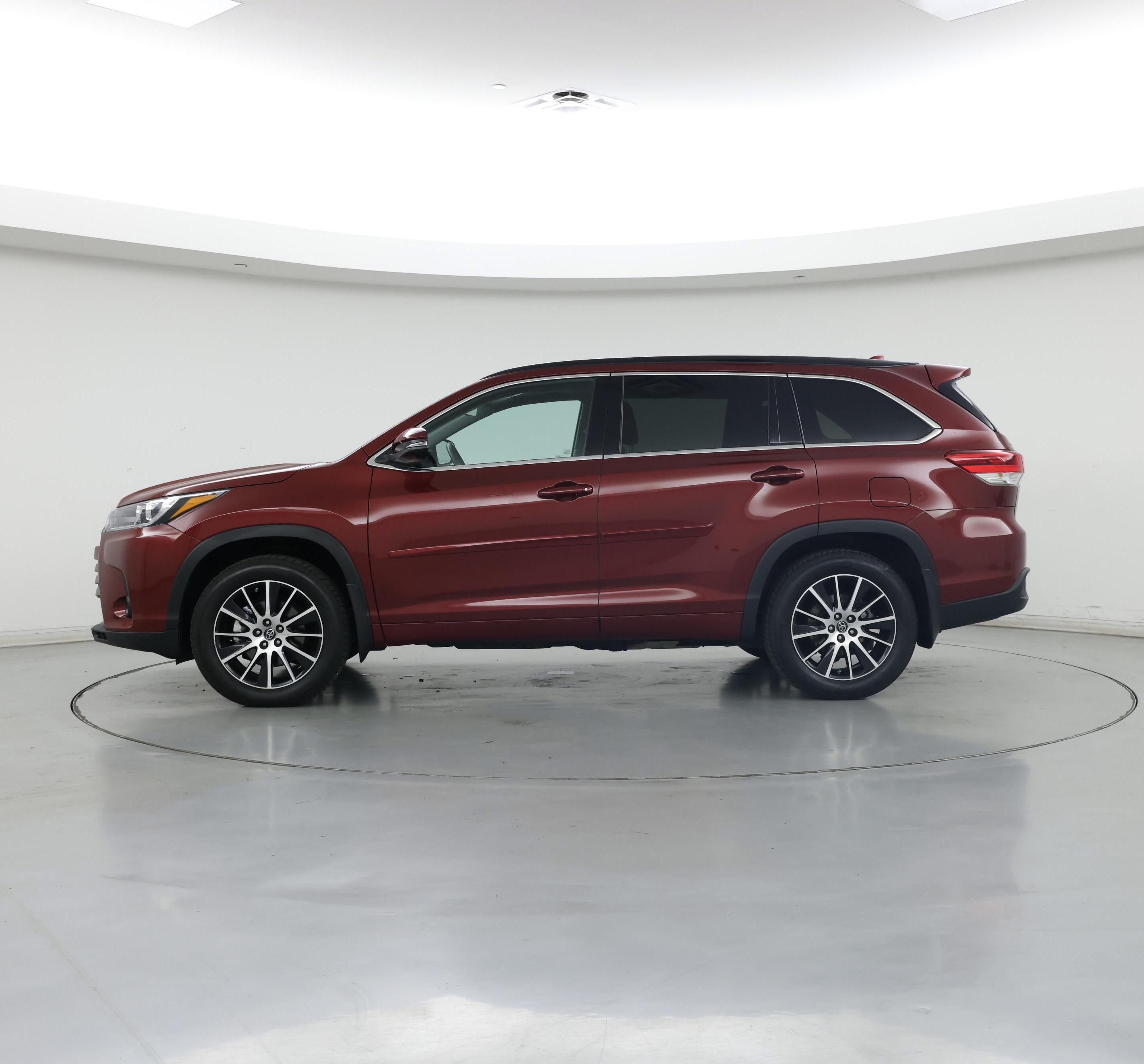 Thumbnail: 2017 Toyota Highlander - 3