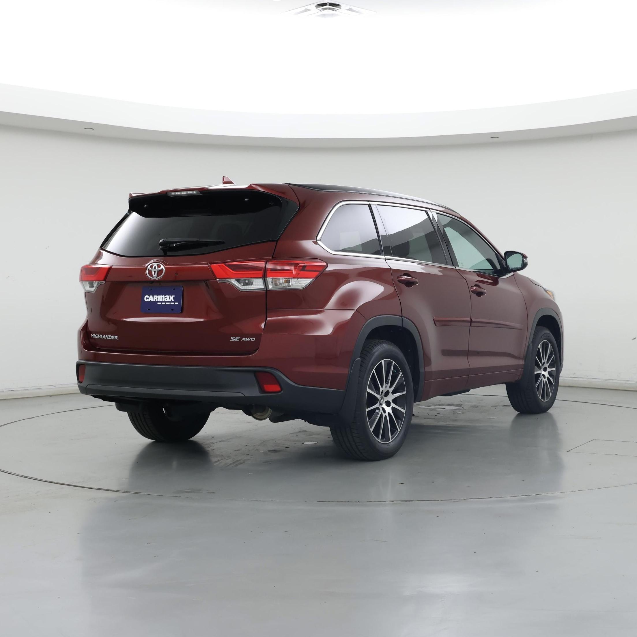 Thumbnail: 2017 Toyota Highlander - 8