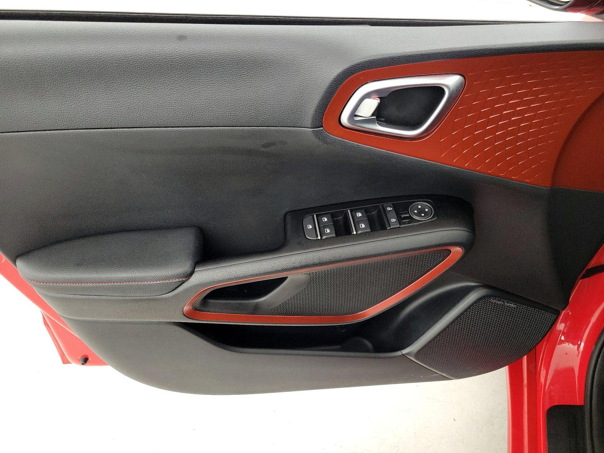 Thumbnail: 2022 Kia Soul - 12