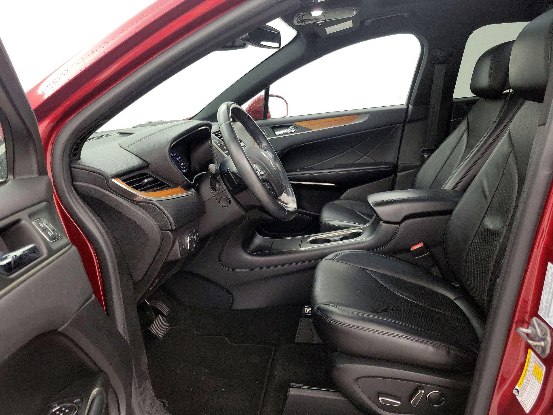 Thumbnail: 2016 Lincoln MKC - 11
