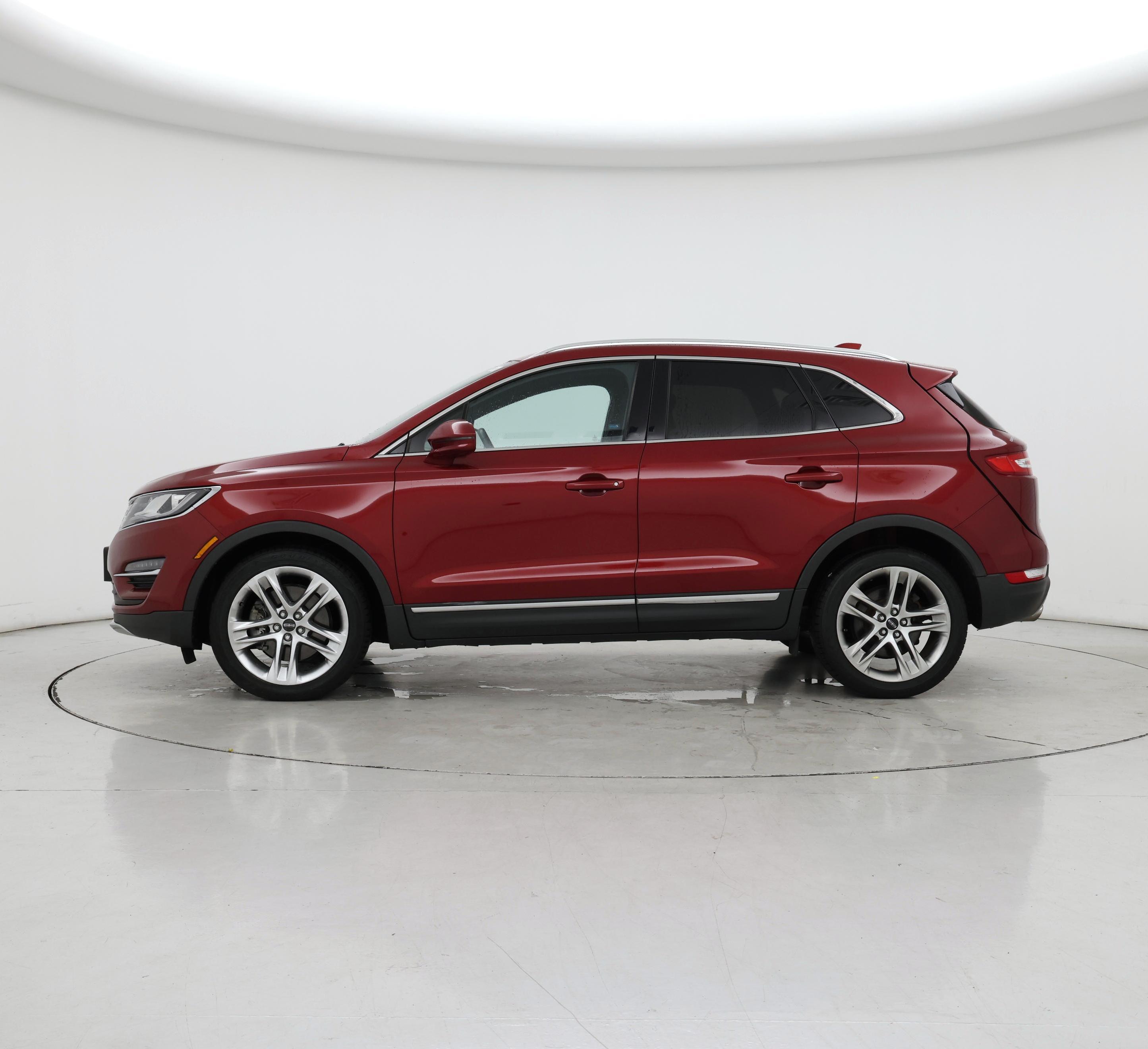 Thumbnail: 2016 Lincoln MKC - 3