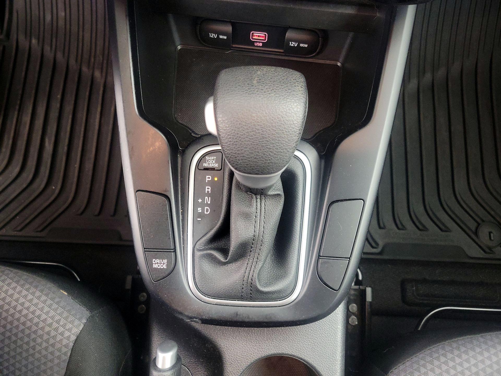 Thumbnail: 2022 Kia Soul - 17