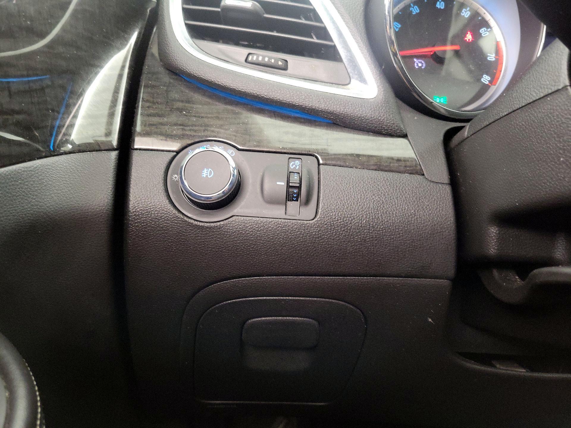 Thumbnail: 2015 Buick Encore - 13