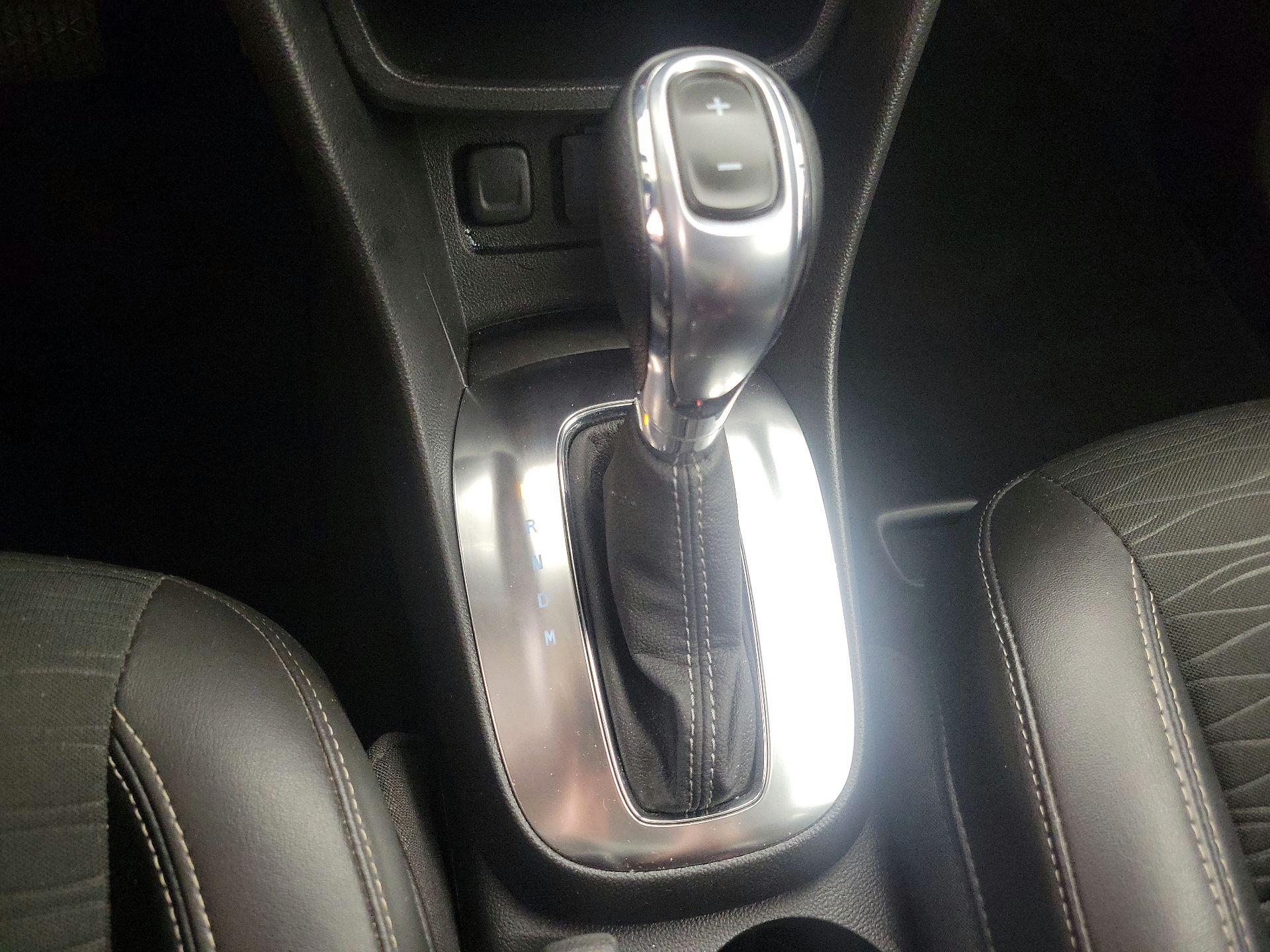 Thumbnail: 2015 Buick Encore - 17