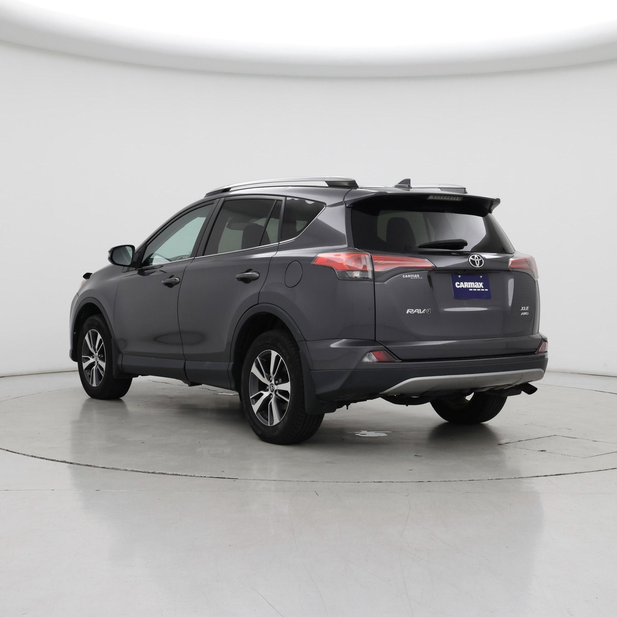 Thumbnail: 2017 Toyota RAV4 - 2