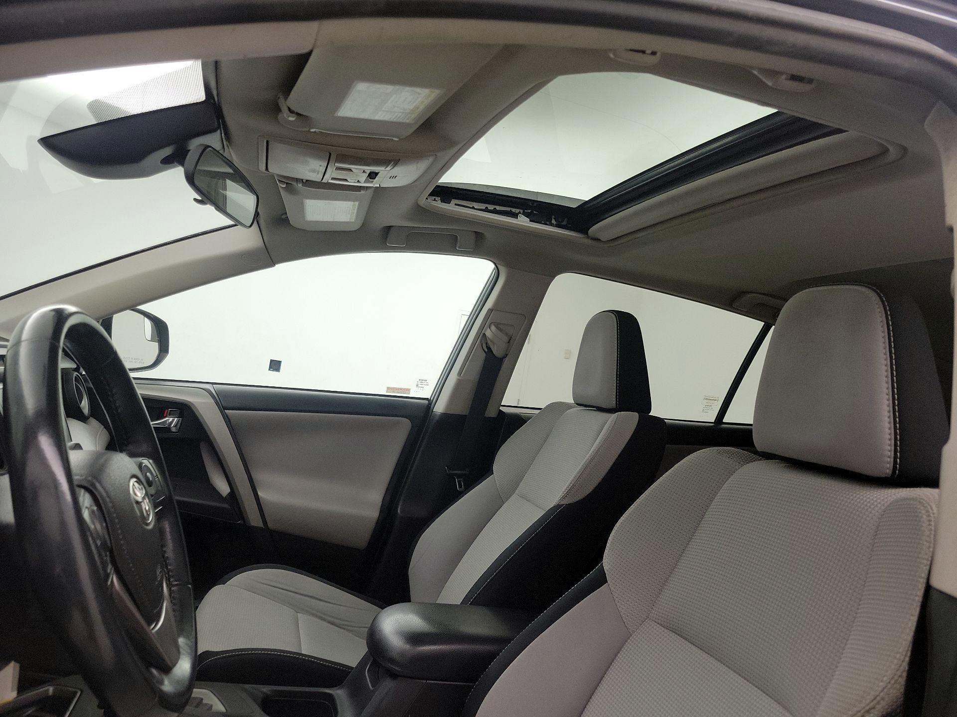Thumbnail: 2017 Toyota RAV4 - 19