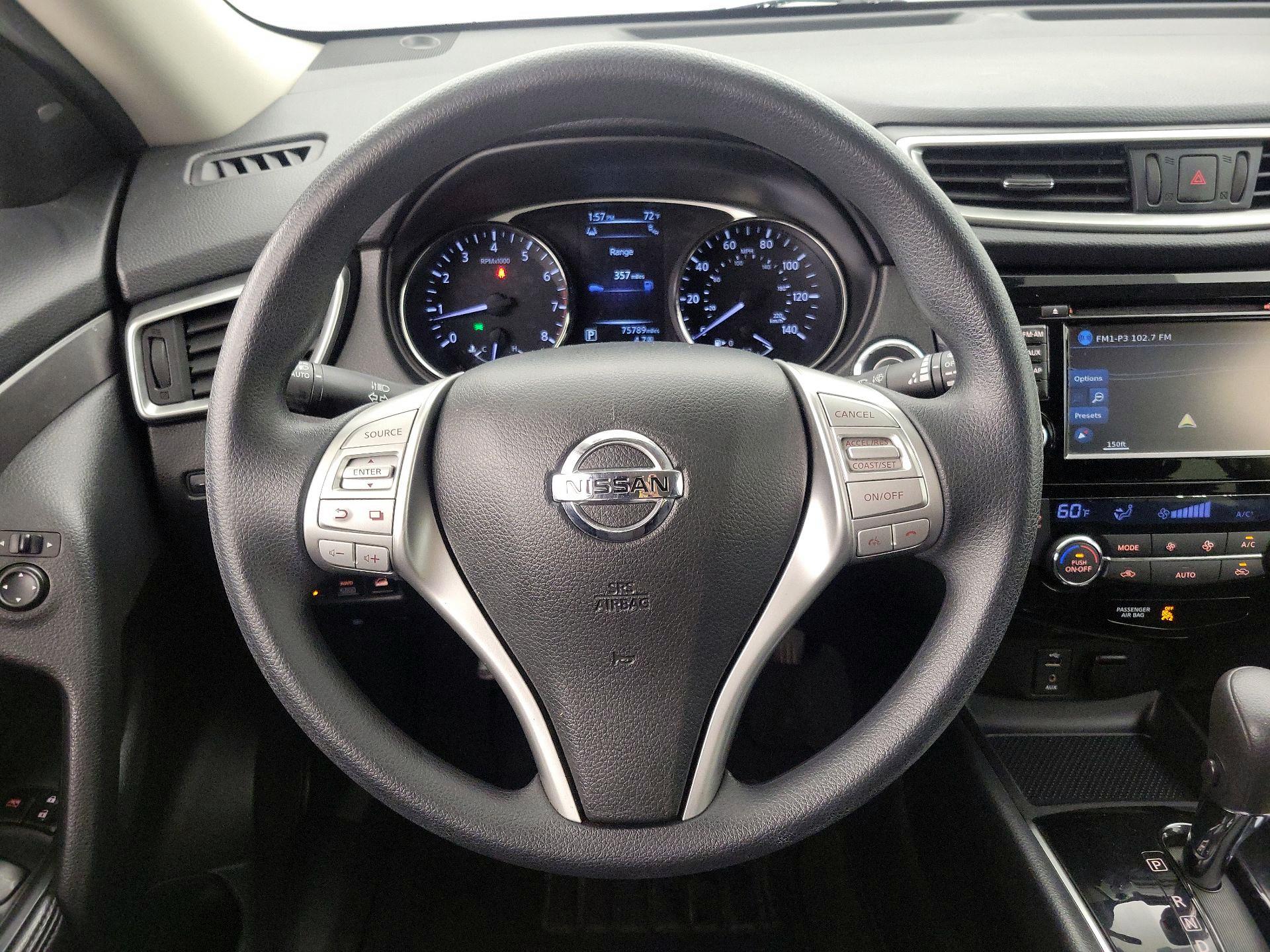 Thumbnail: 2015 Nissan Rogue - 10