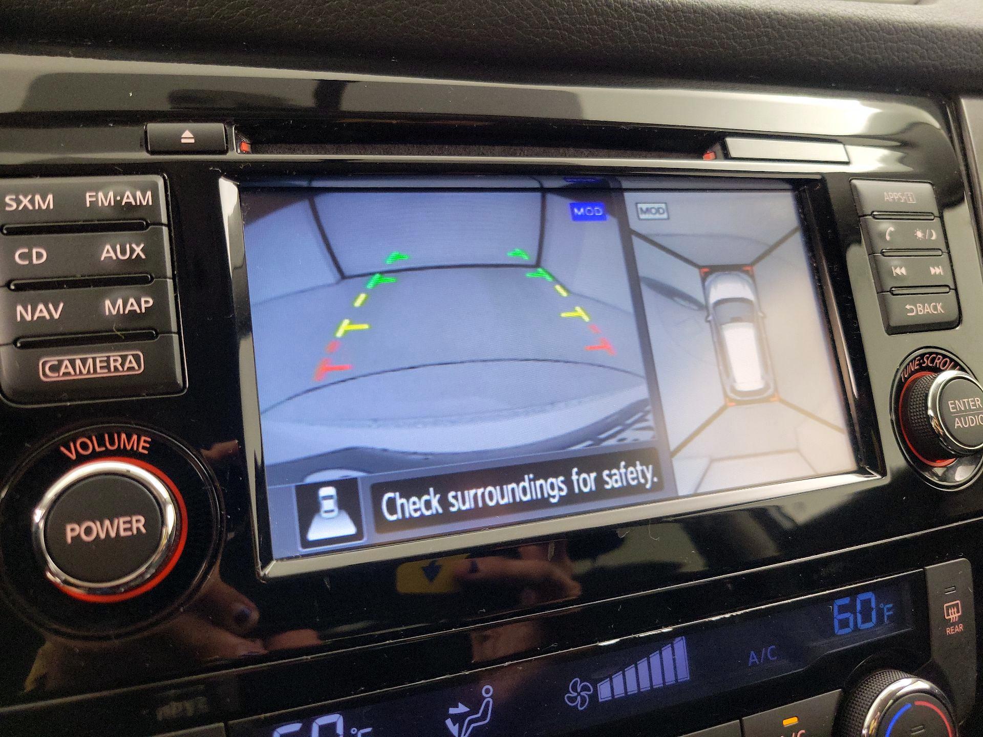 Thumbnail: 2015 Nissan Rogue - 15