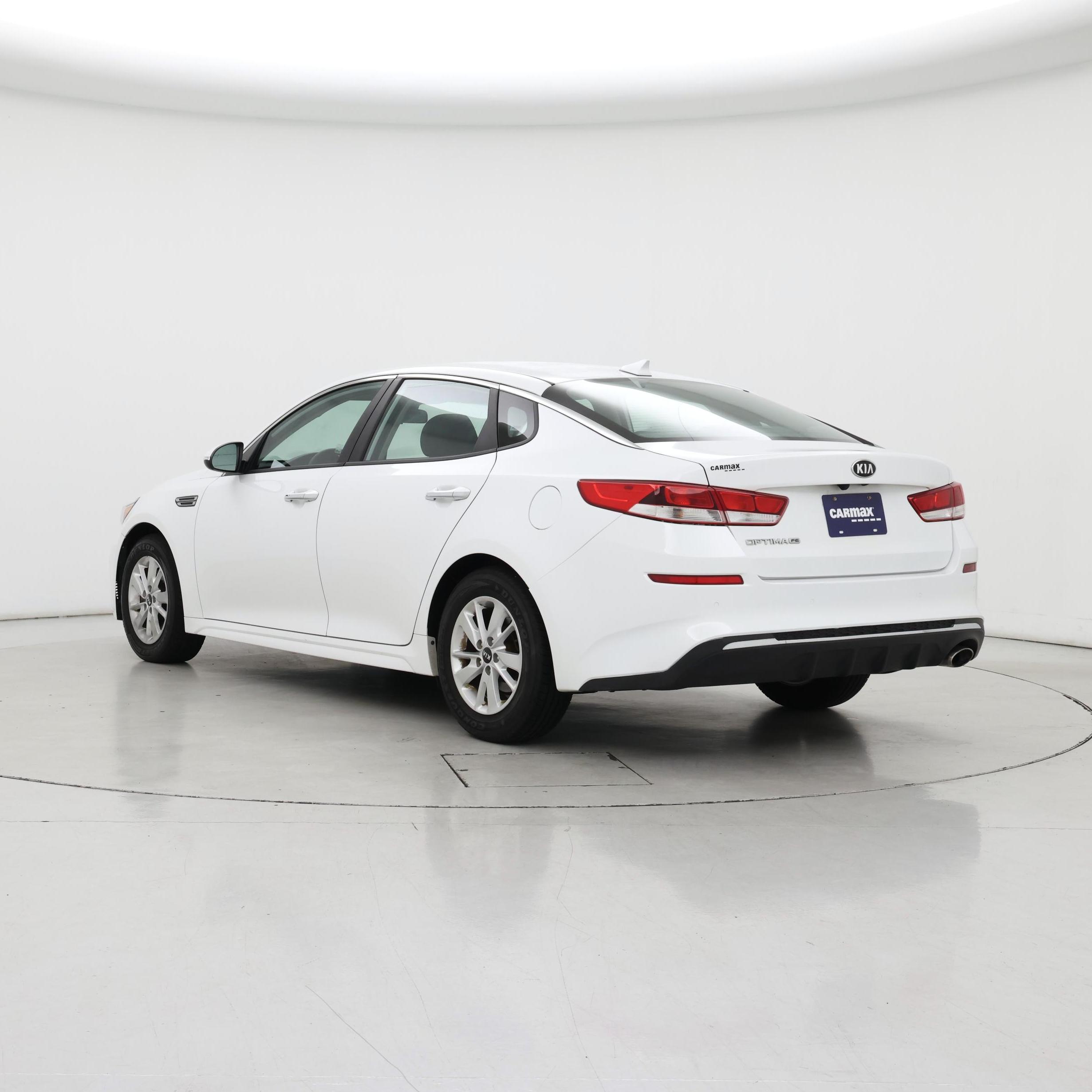 Thumbnail: 2019 Kia Optima - 2