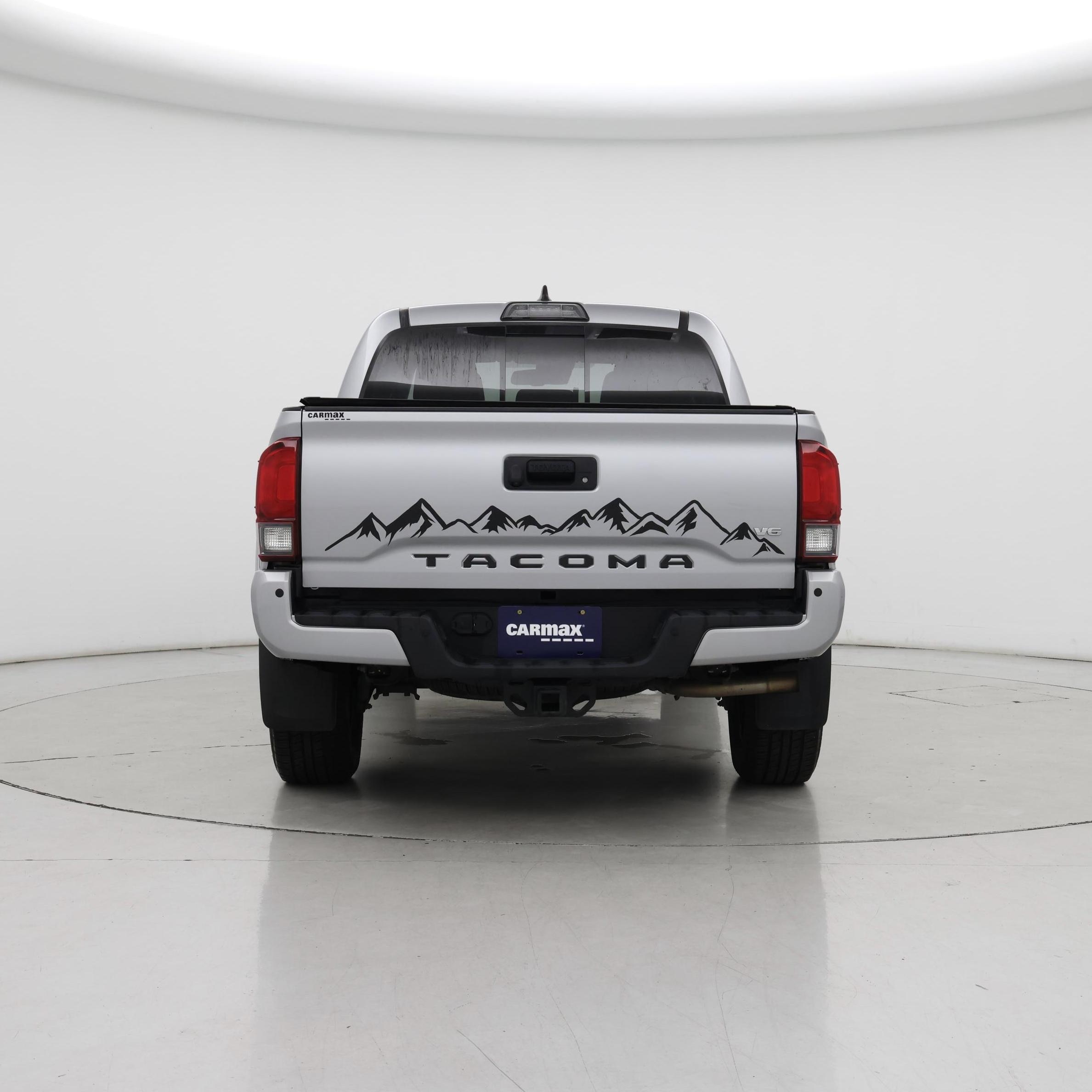 Thumbnail: 2019 Toyota Tacoma - 6
