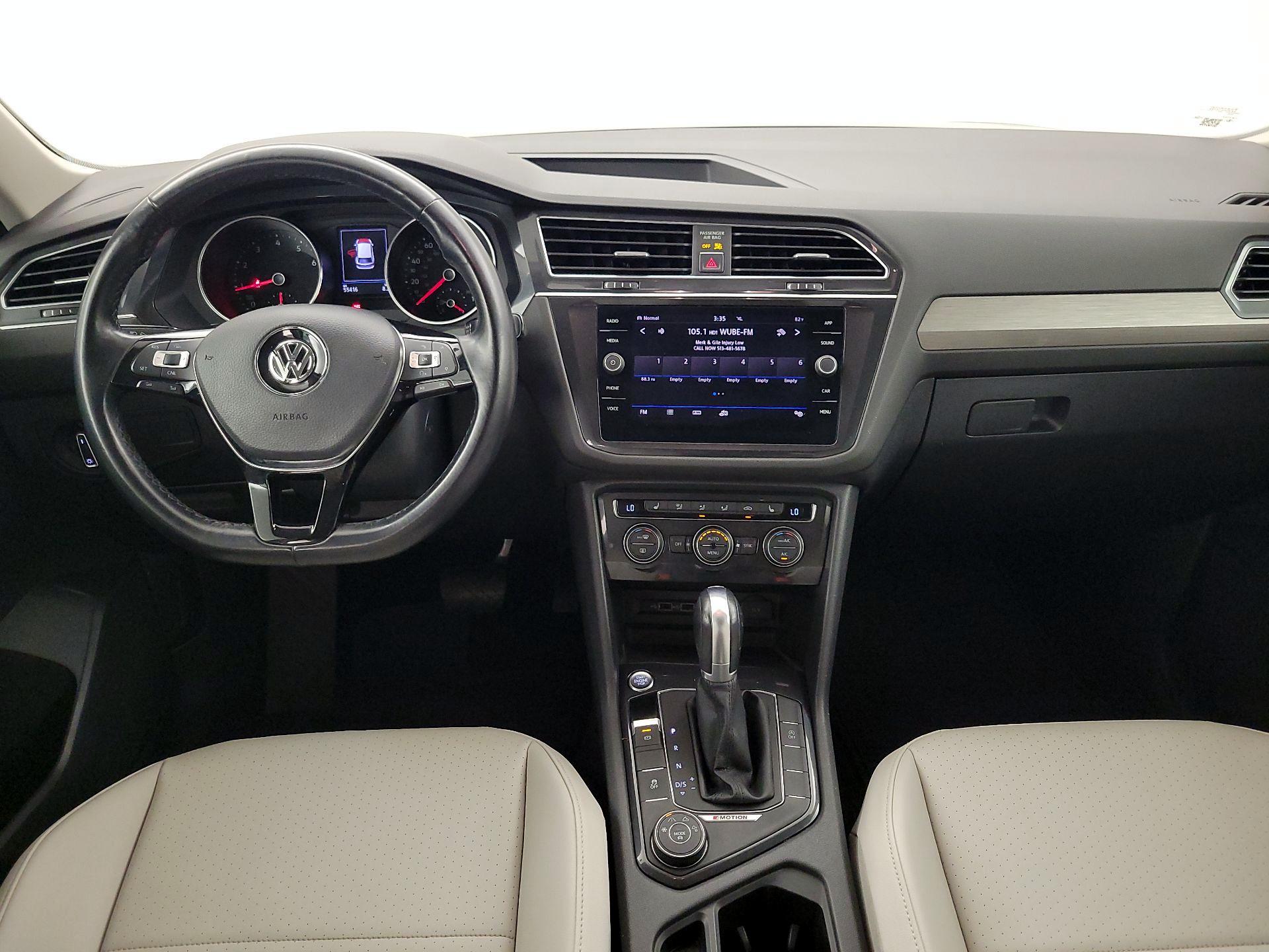 Thumbnail: 2018 Volkswagen Tiguan - 9