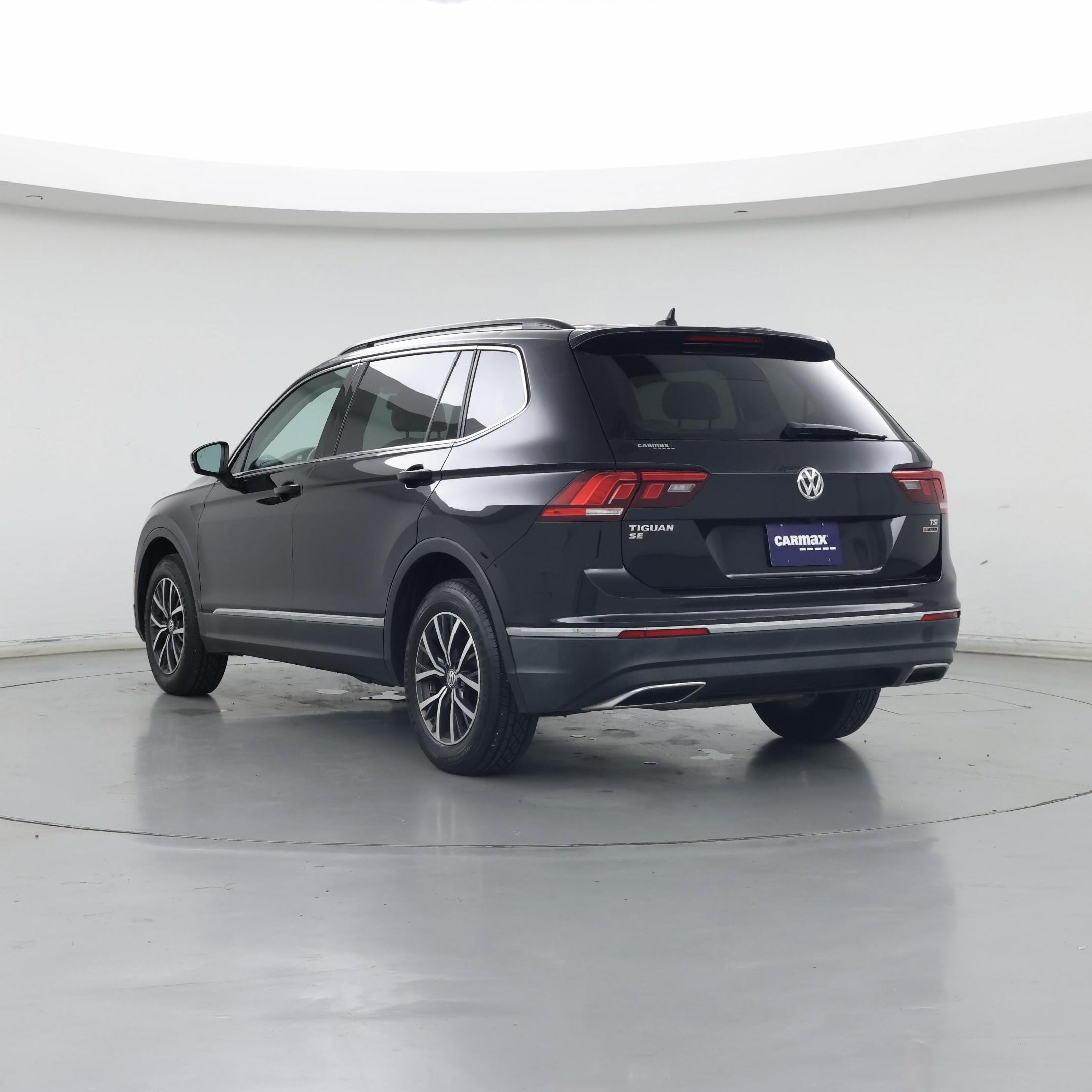 Thumbnail: 2018 Volkswagen Tiguan - 2