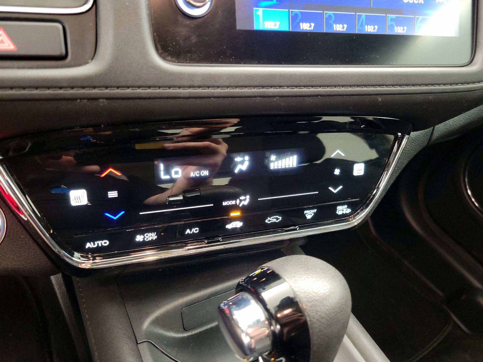 Thumbnail: 2019 Honda HR-V - 16
