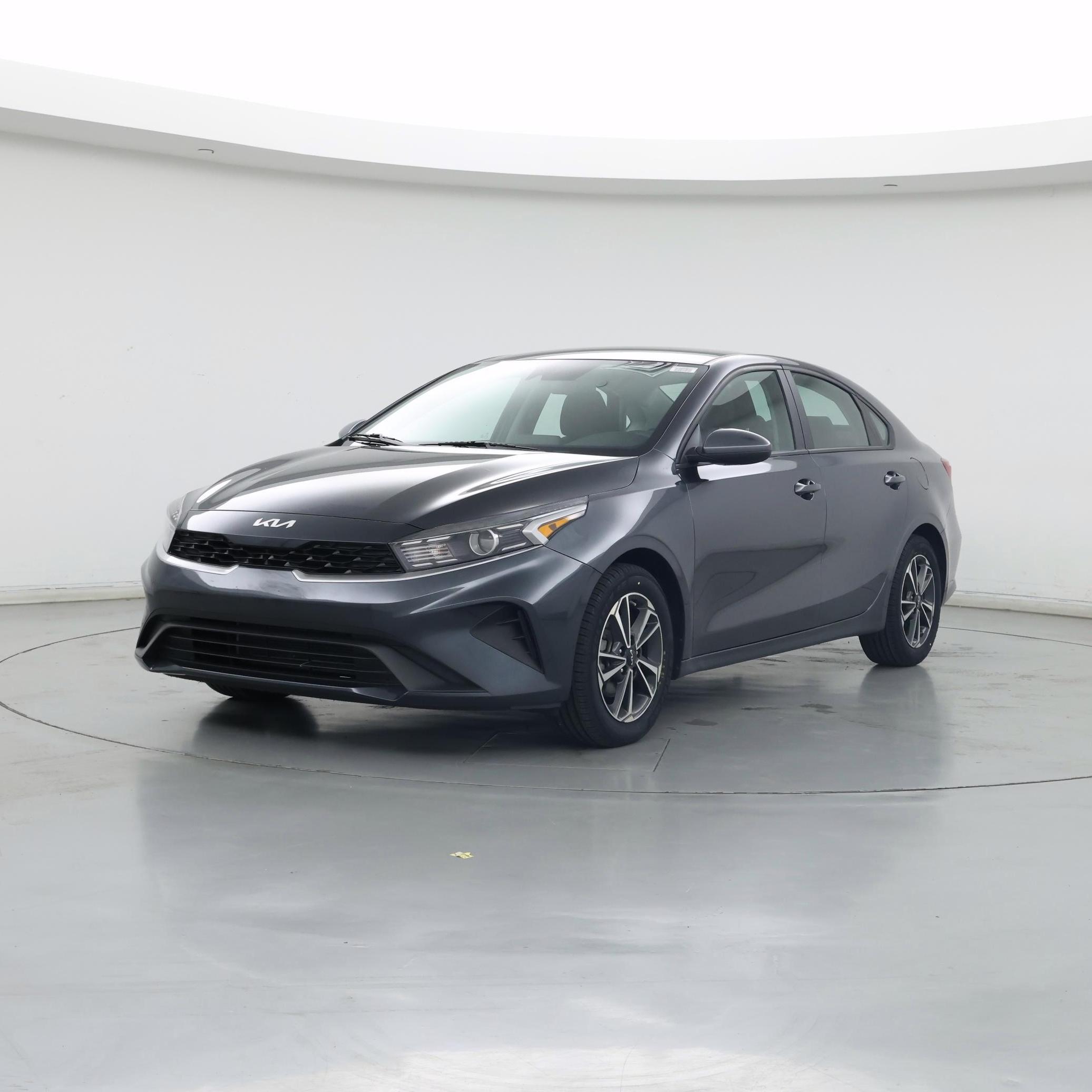 Thumbnail: 2023 Kia Forte - 4