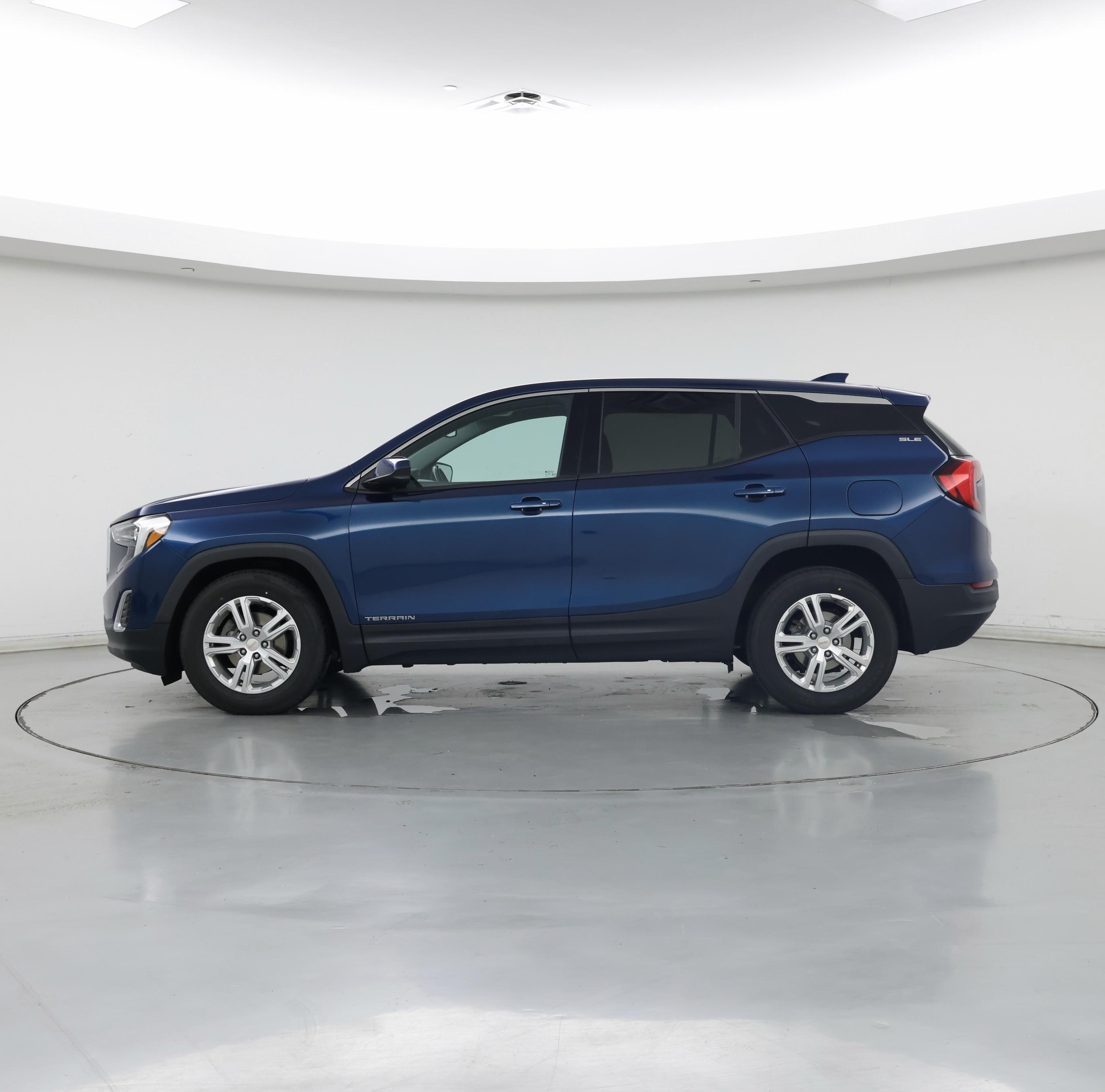 Thumbnail: 2020 GMC Terrain - 3
