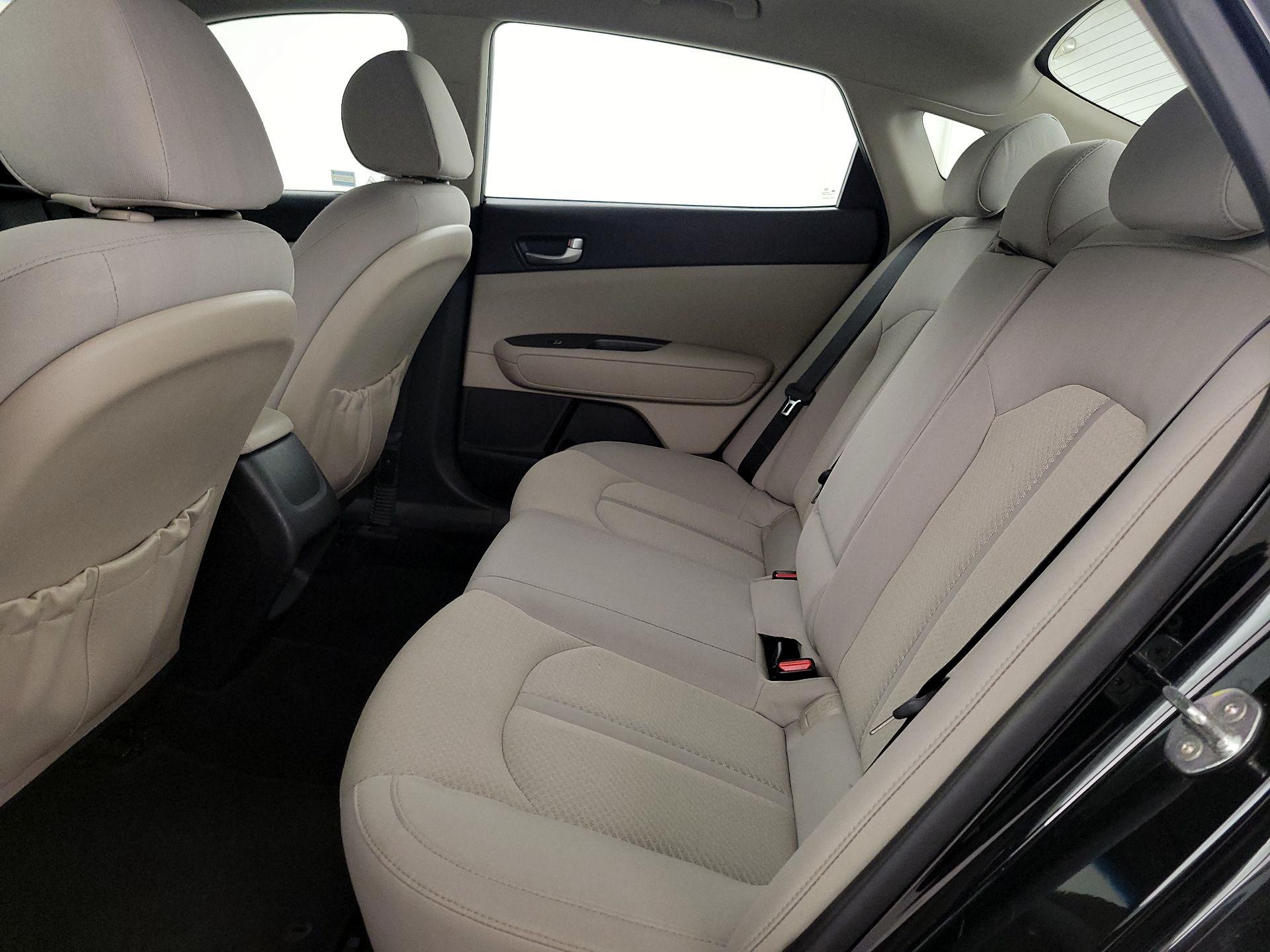 Thumbnail: 2018 Kia Optima - 19
