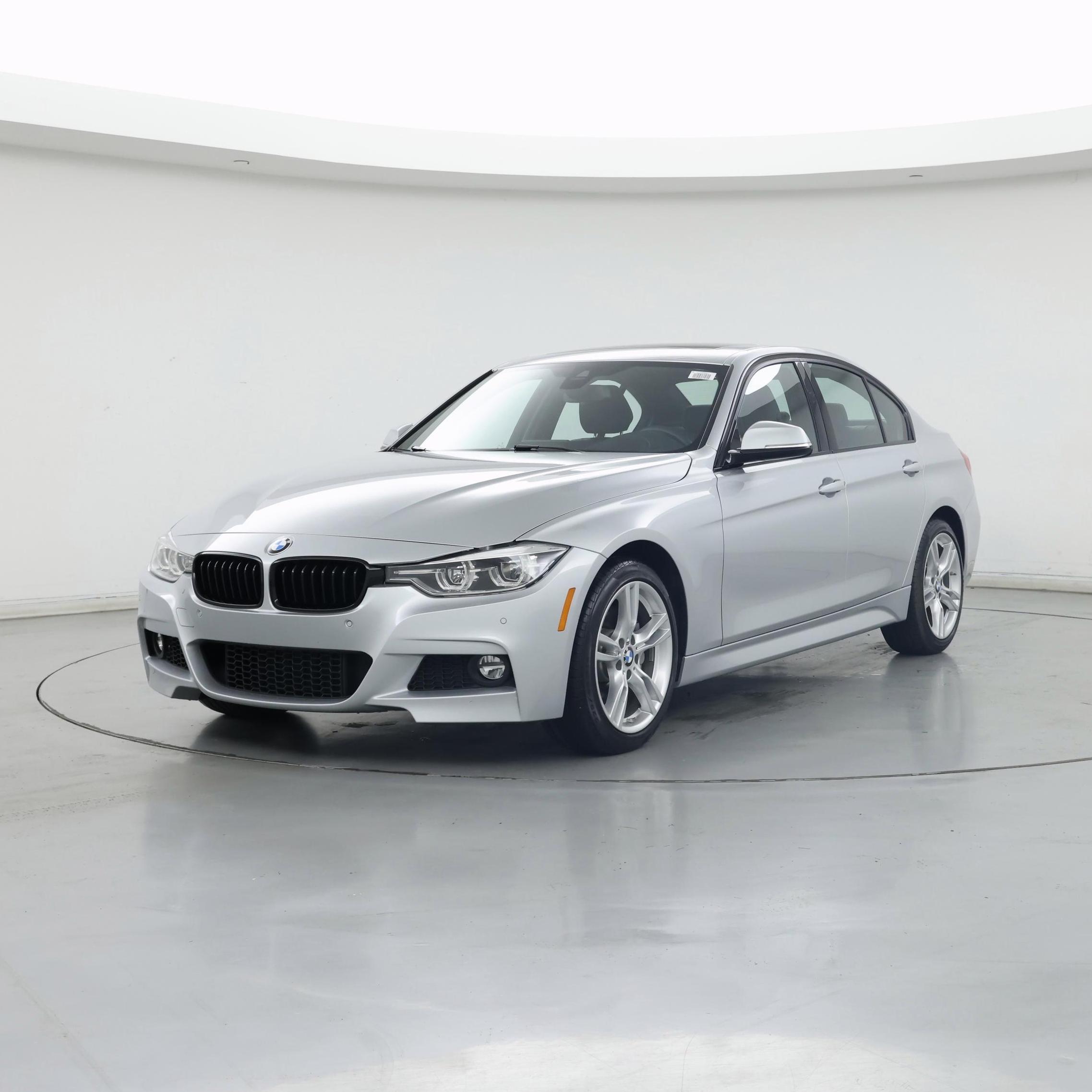 Thumbnail: 2018 BMW 3 Series - 4