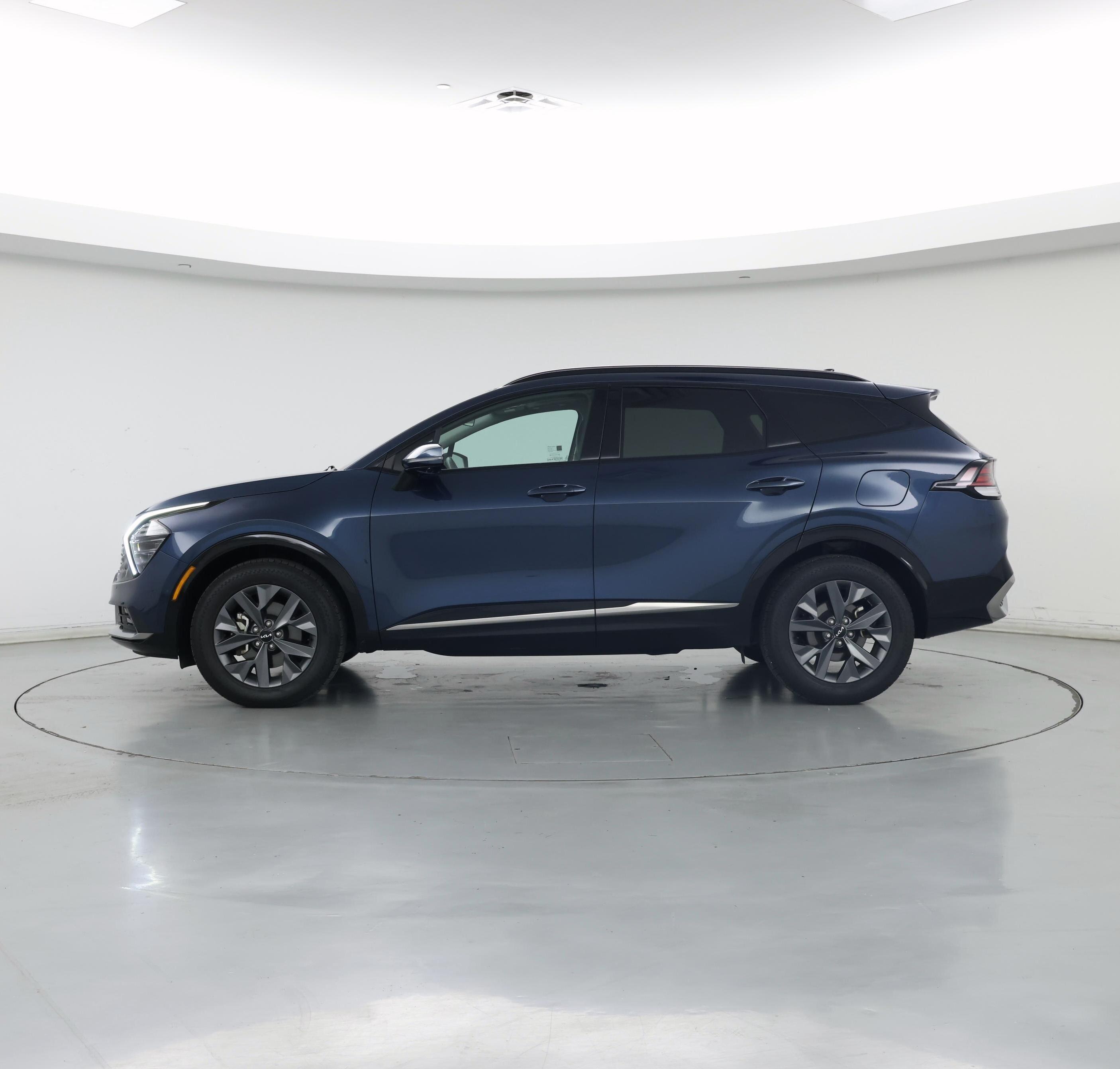 Thumbnail: 2023 Kia Sportage - 3