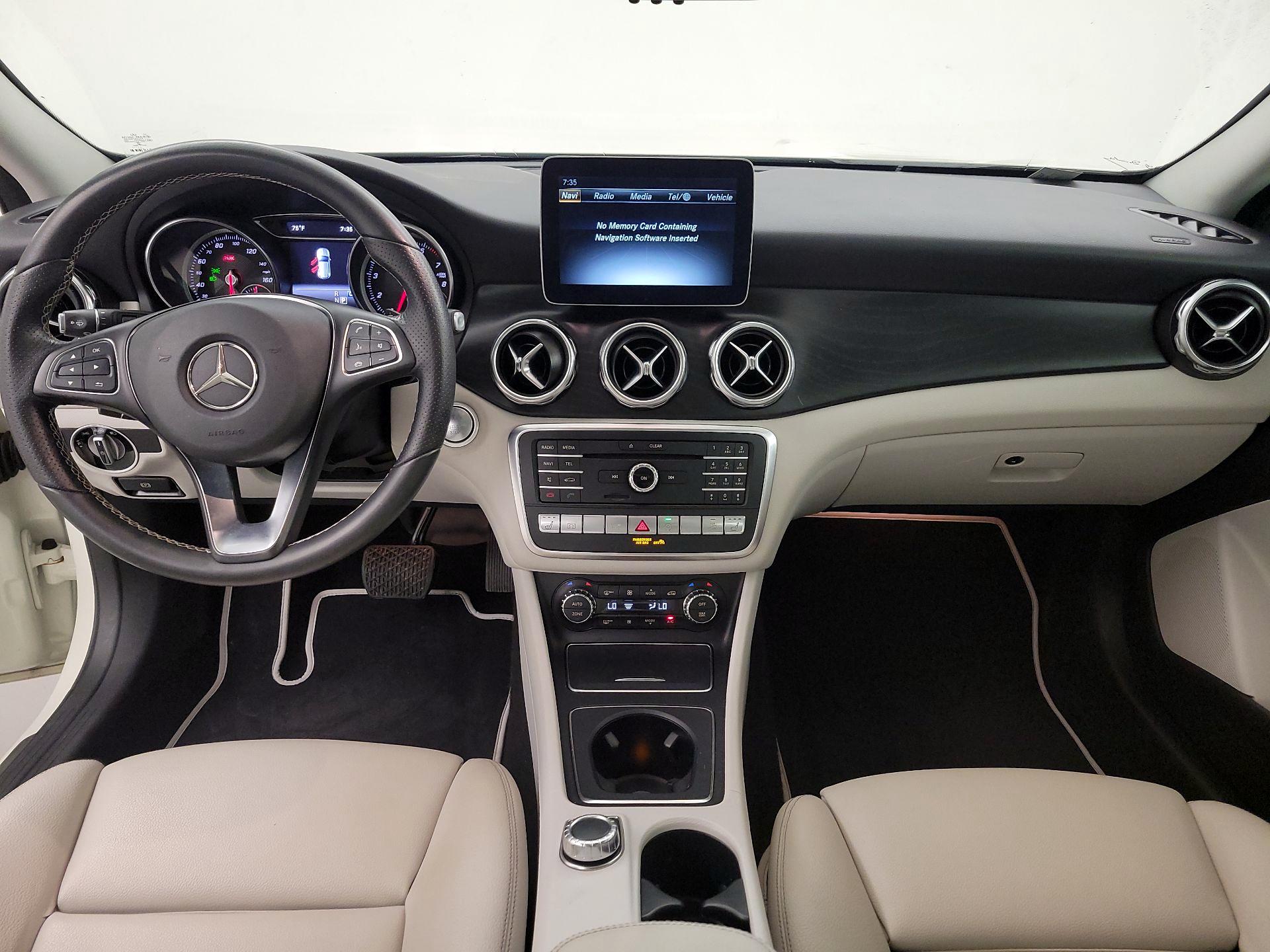 Thumbnail: 2018 Mercedes-Benz GLA - 9