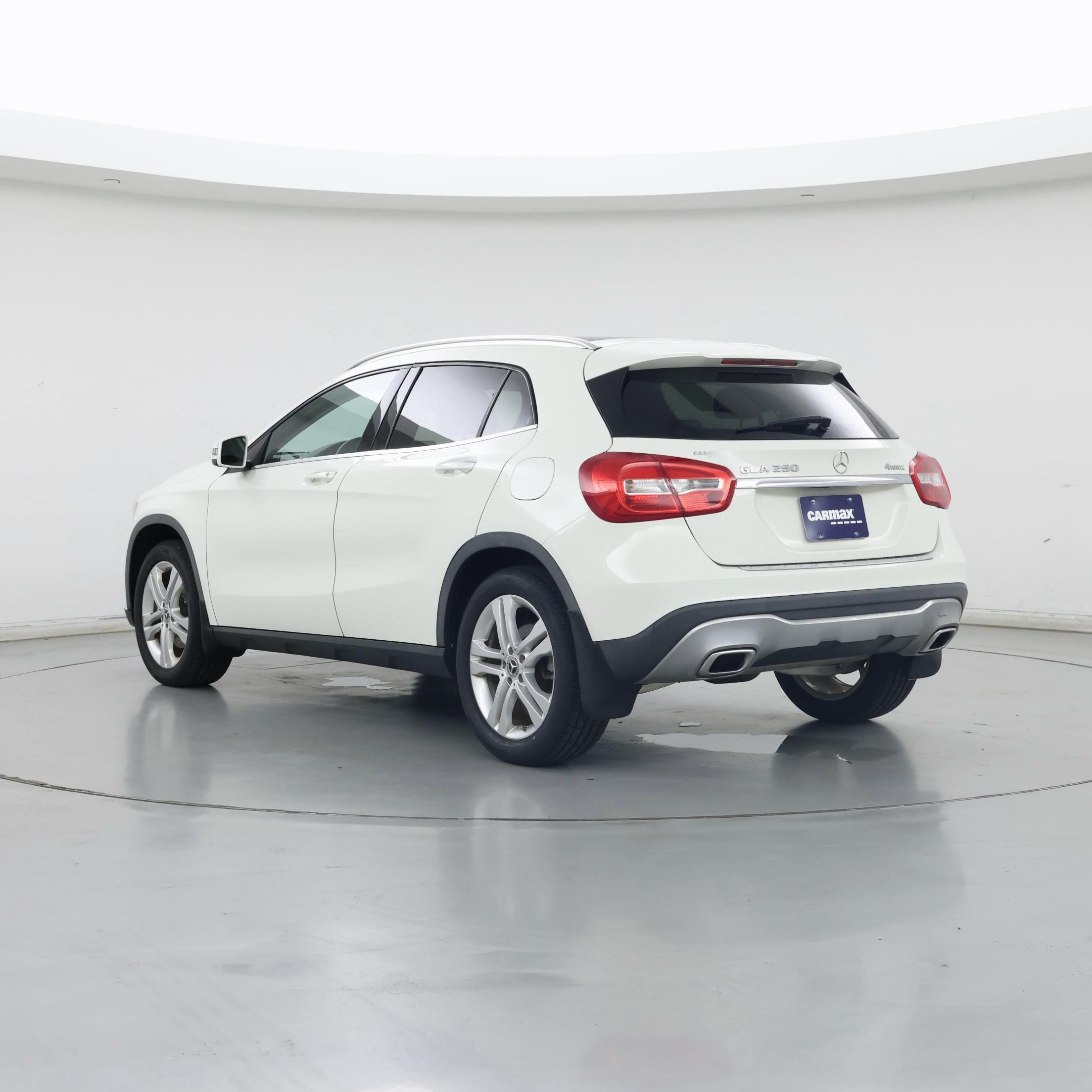 Thumbnail: 2018 Mercedes-Benz GLA - 2