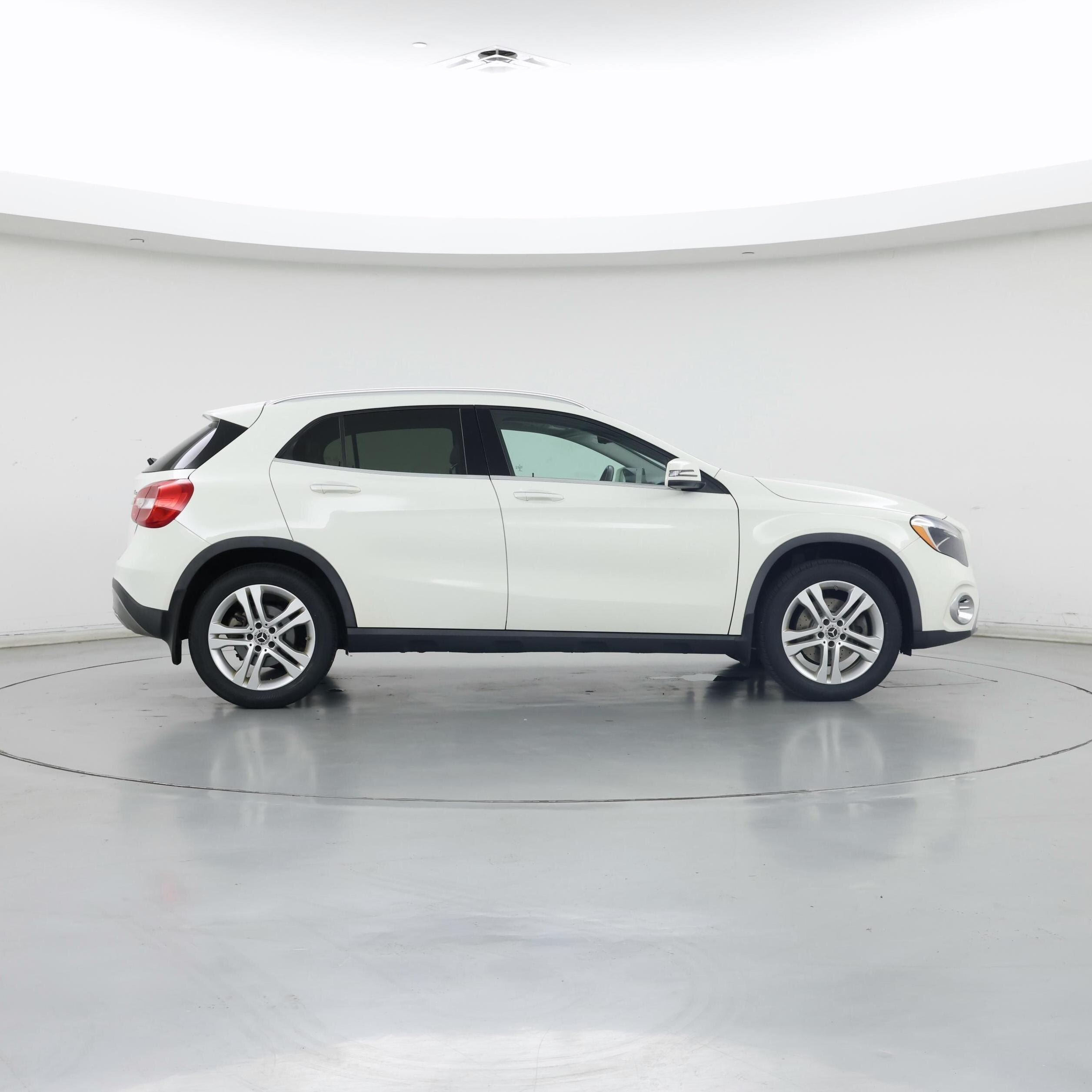 Thumbnail: 2018 Mercedes-Benz GLA - 7