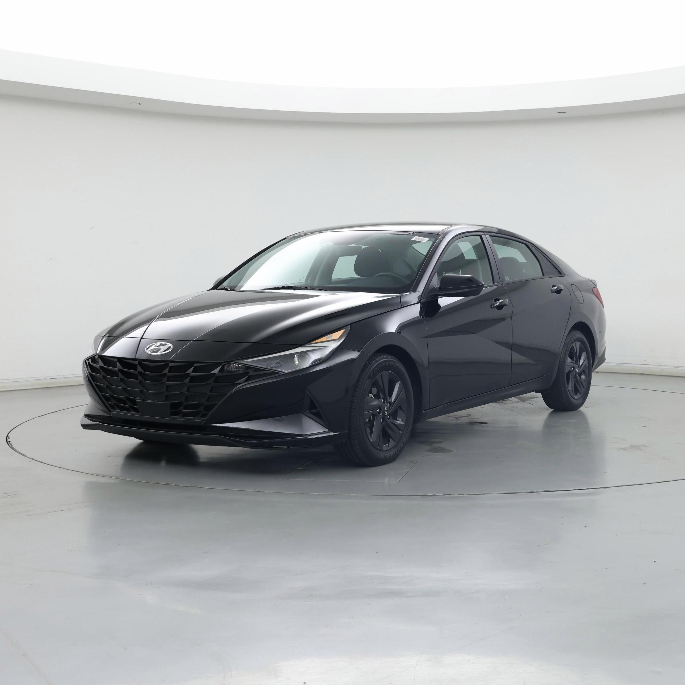 Thumbnail: 2022 Hyundai Elantra - 4