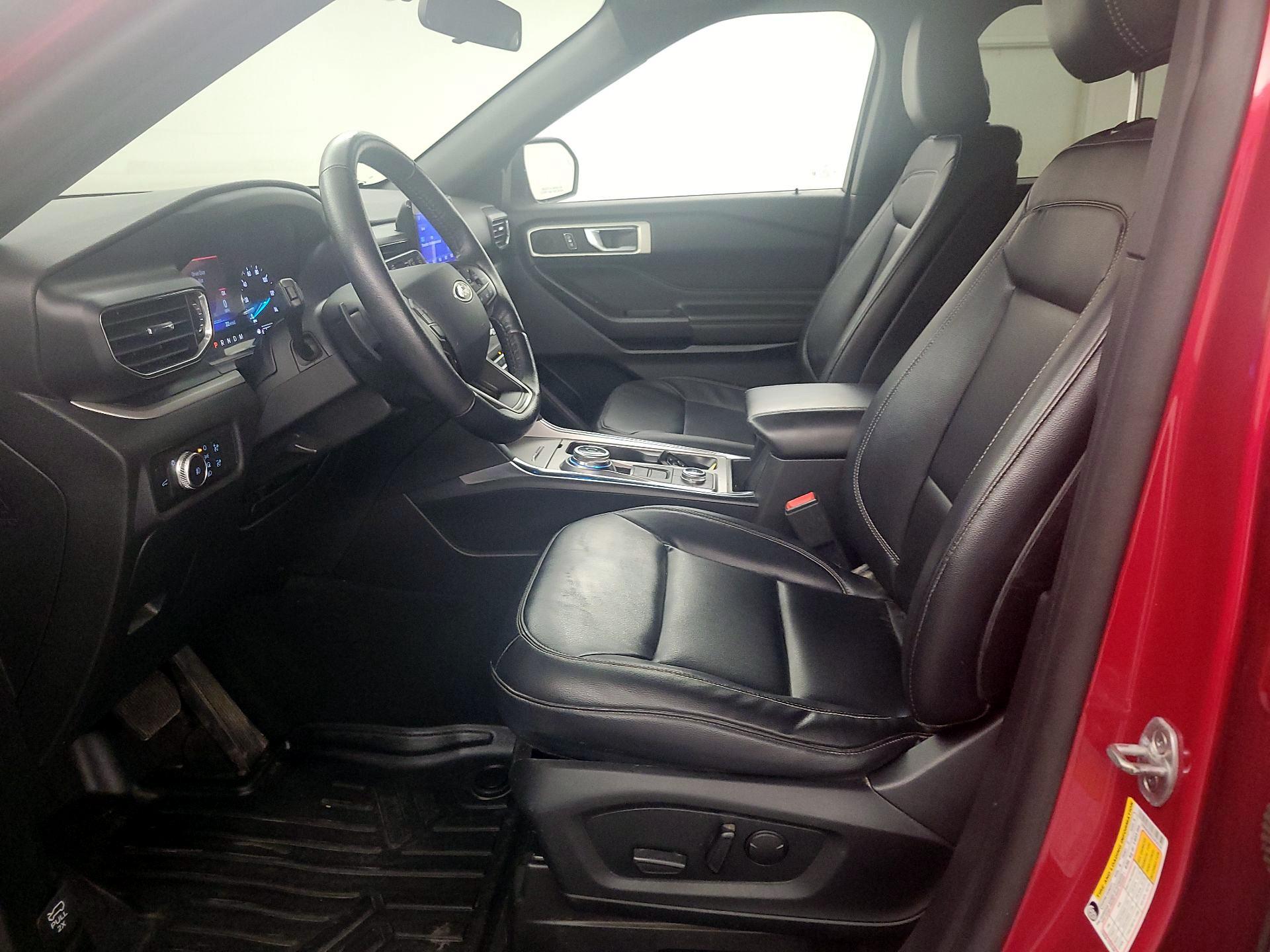 Thumbnail: 2020 Ford Explorer - 11