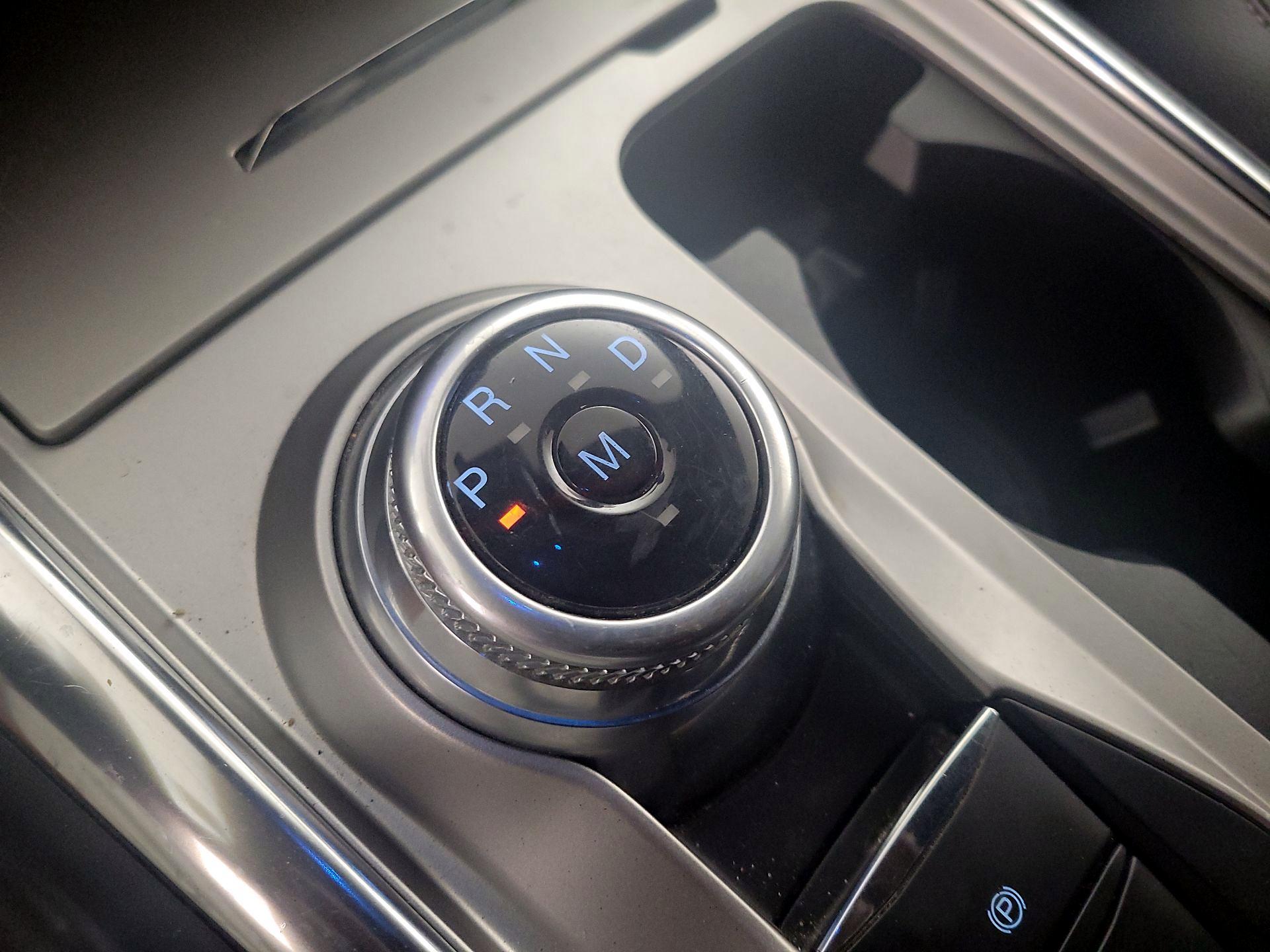 Thumbnail: 2020 Ford Explorer - 18