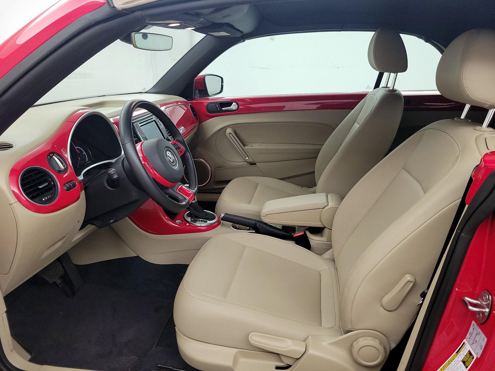 Thumbnail: 2019 Volkswagen Beetle - 11