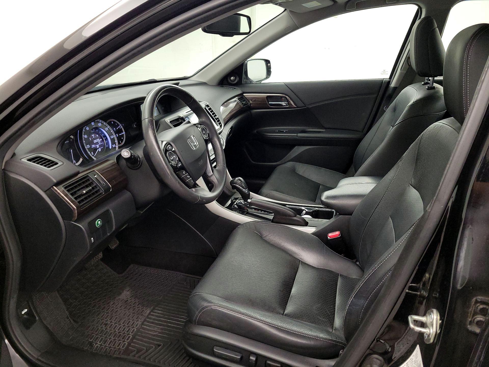 Thumbnail: 2016 Honda Accord - 11